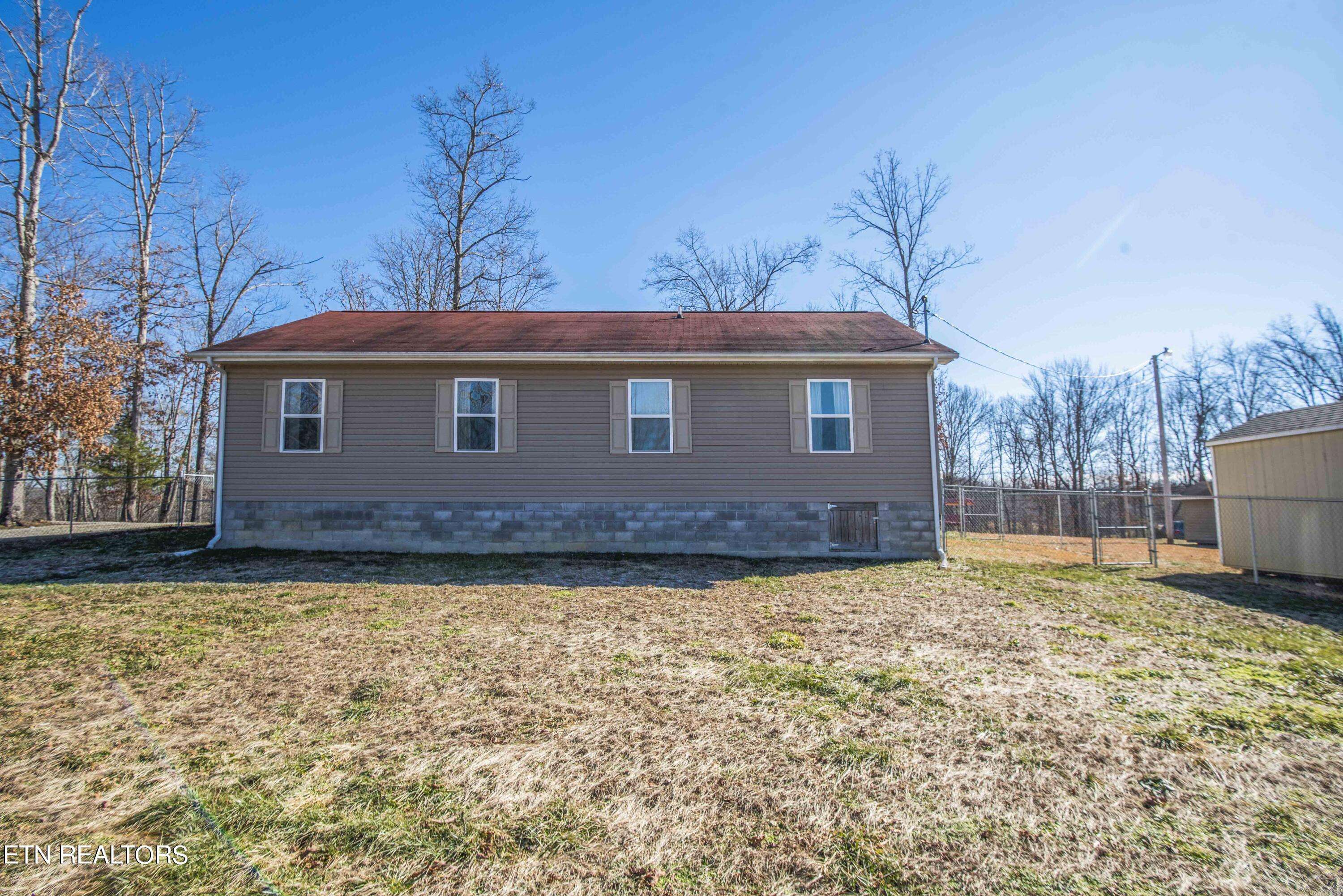 Robbins, TN 37852,300 Mark Fray DR