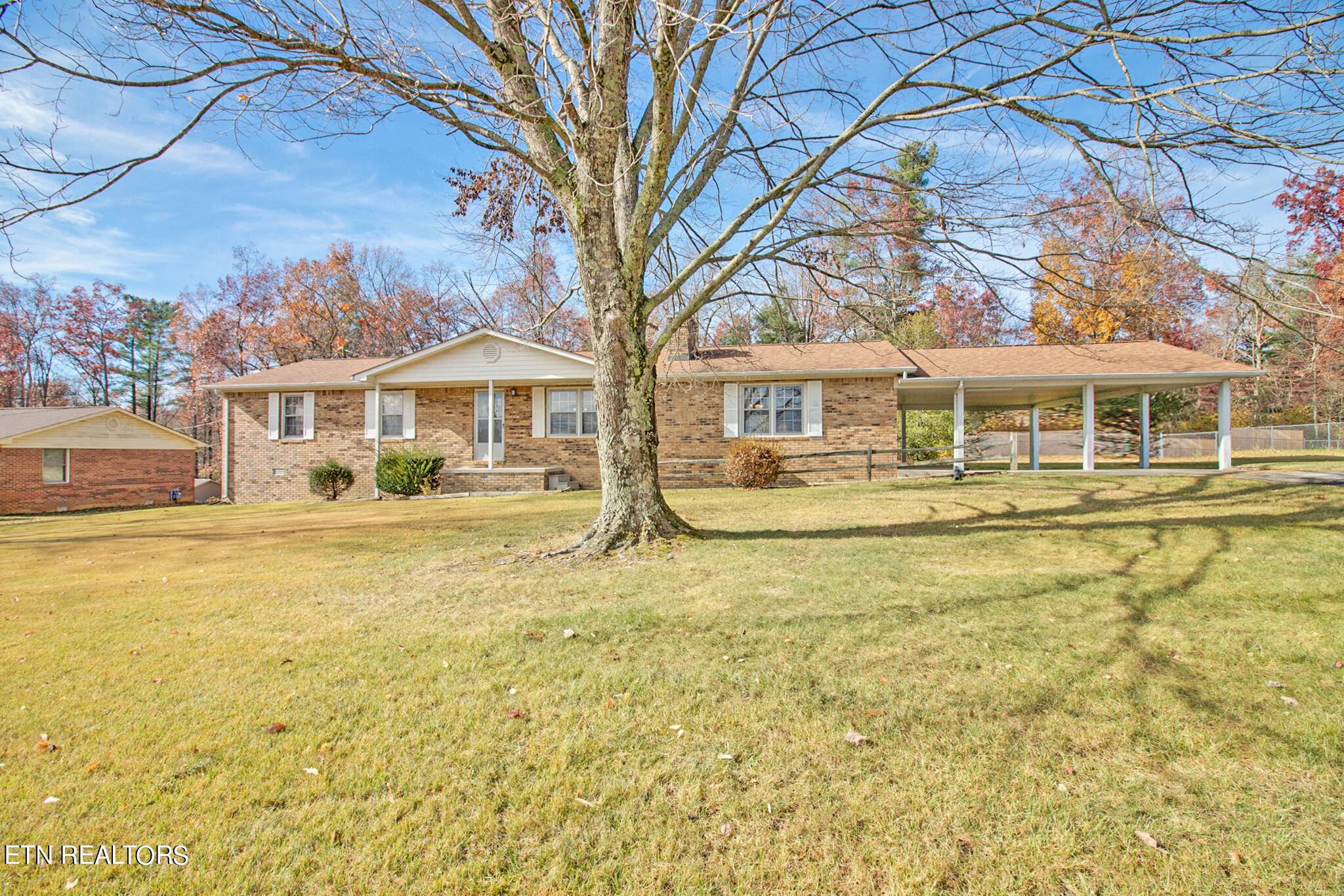 Crossville, TN 38572,284 Washington St