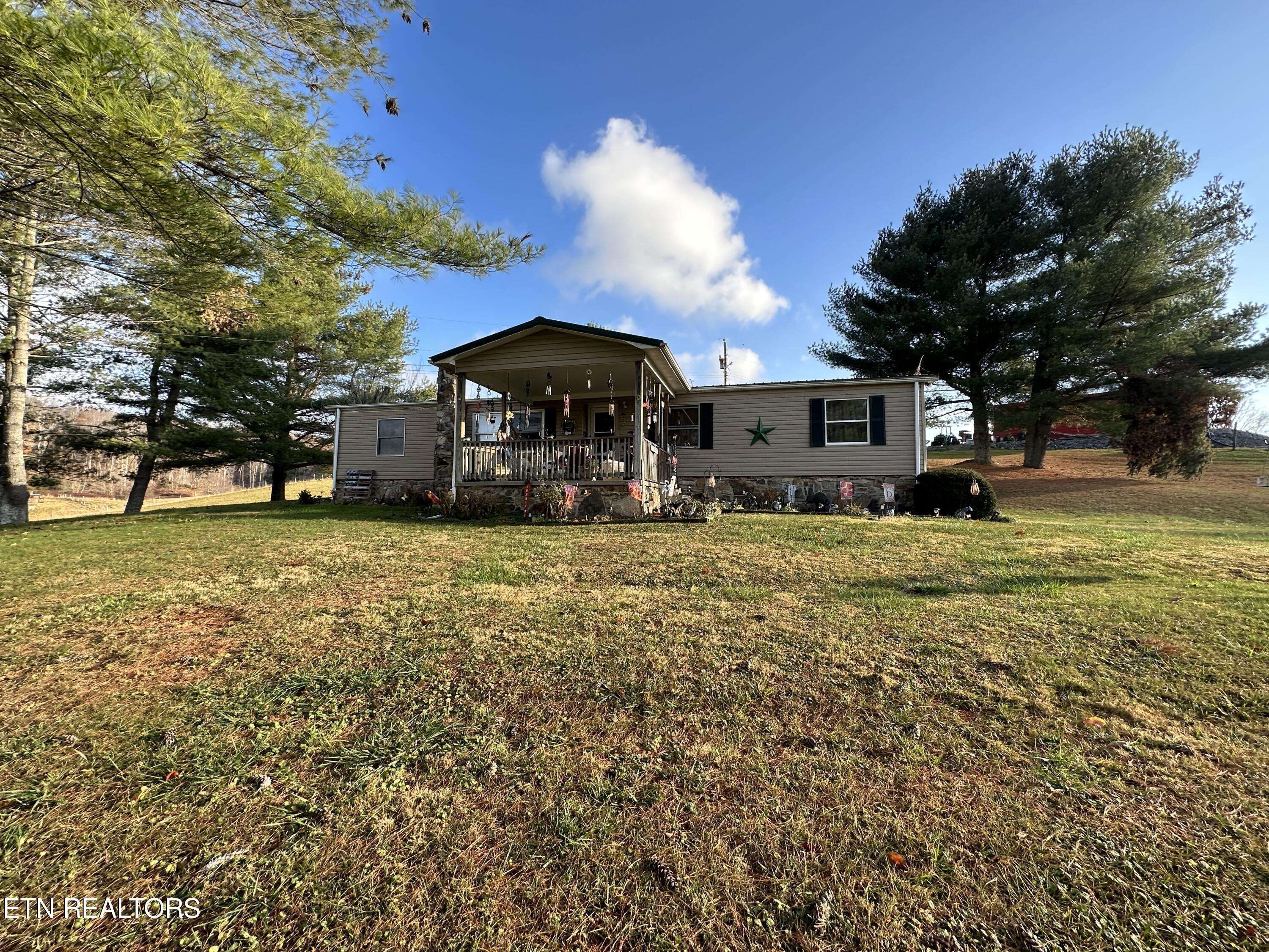 Jonesville, VA 24263,215 Red Fletcher Rd