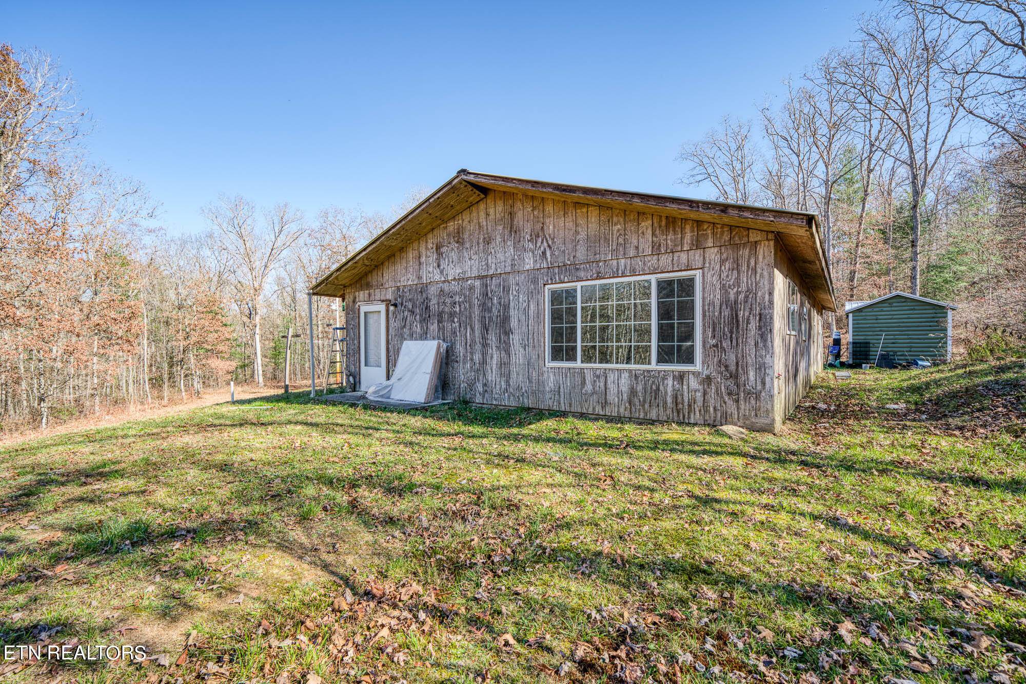 Lancing, TN 37770,109 Nelson Rd