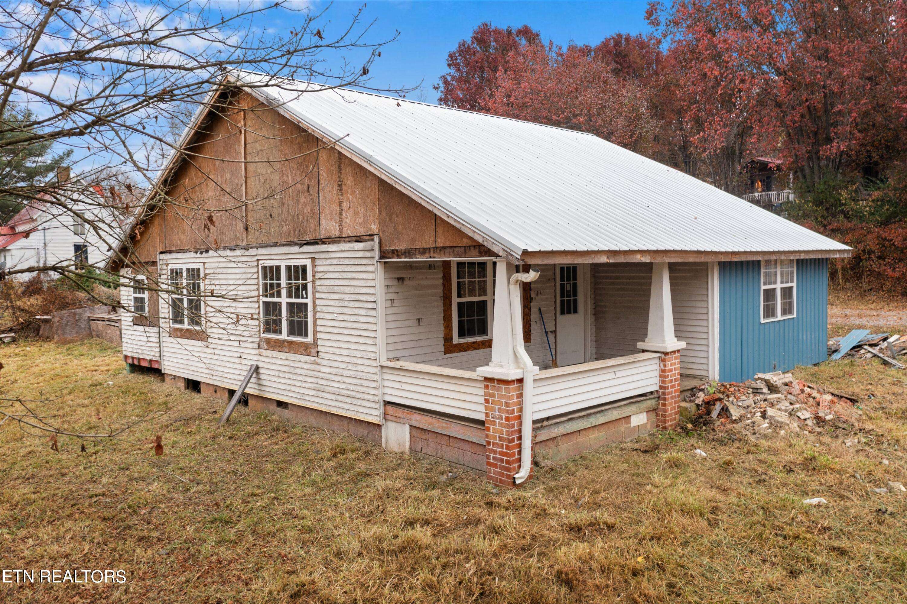 Midway, TN 37809,55 3rd St