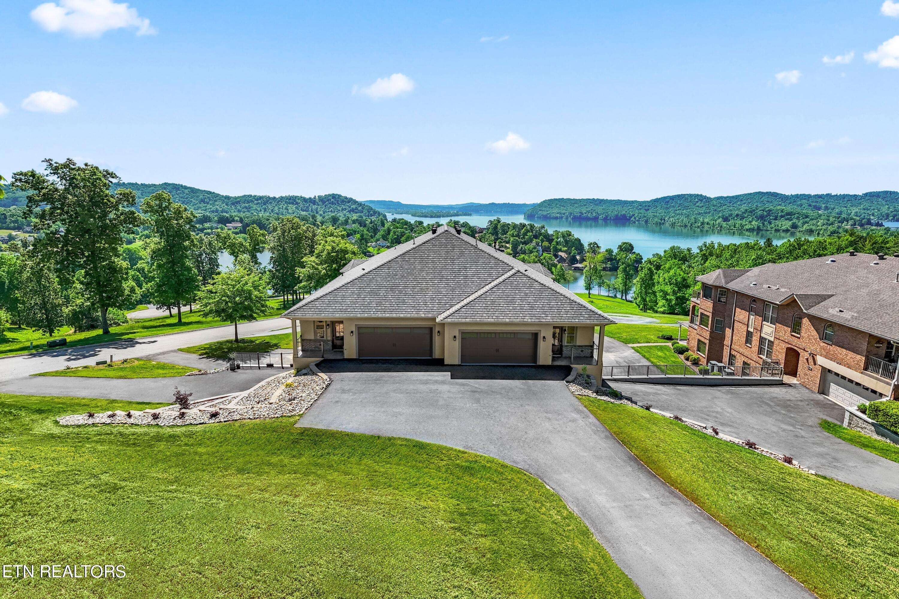 Kingston, TN 37763,2432 Grand View Court