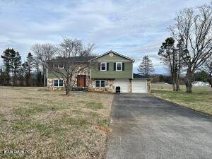 Maryville, TN 37804,3308 Melanie DR