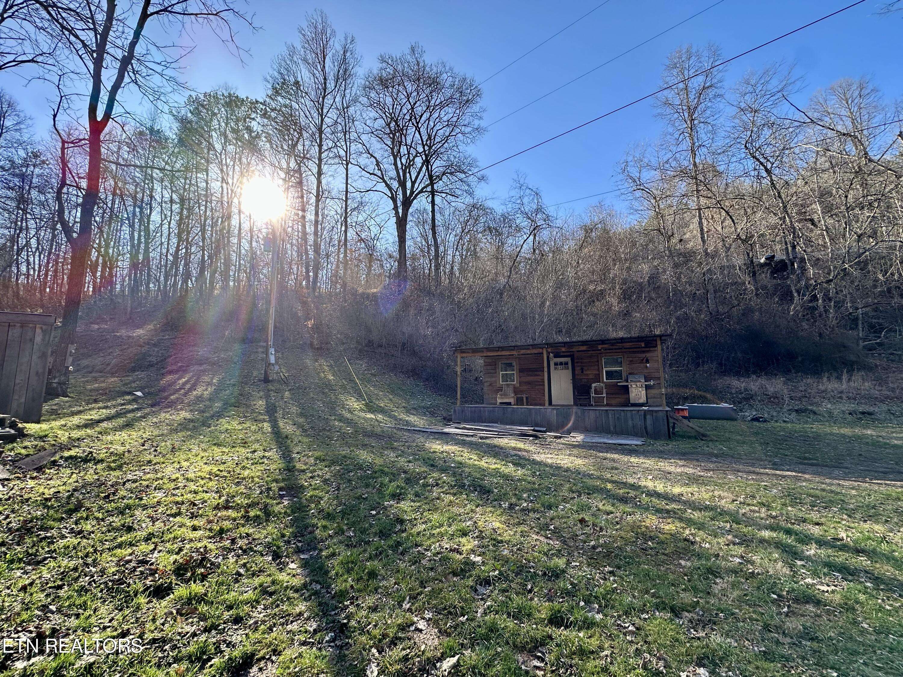 New Tazewell, TN 37825,233 Shaw Hollow Rd