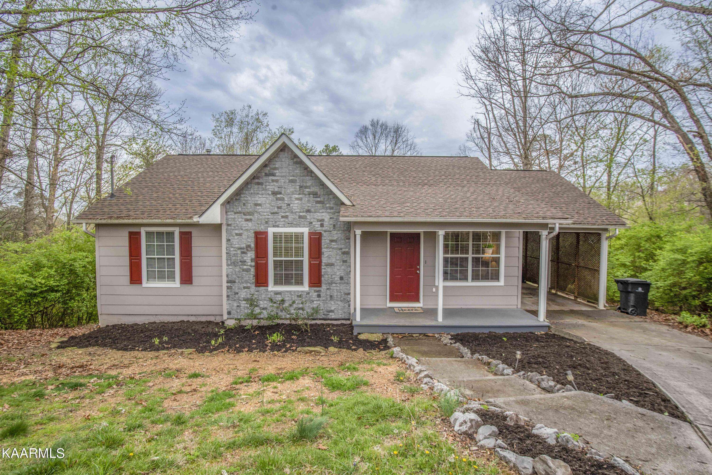 Knoxville, TN 37923,6612 Gray Squirrel LN