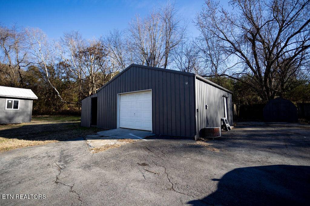 Greenback, TN 37742,1013 Trigonia Rd