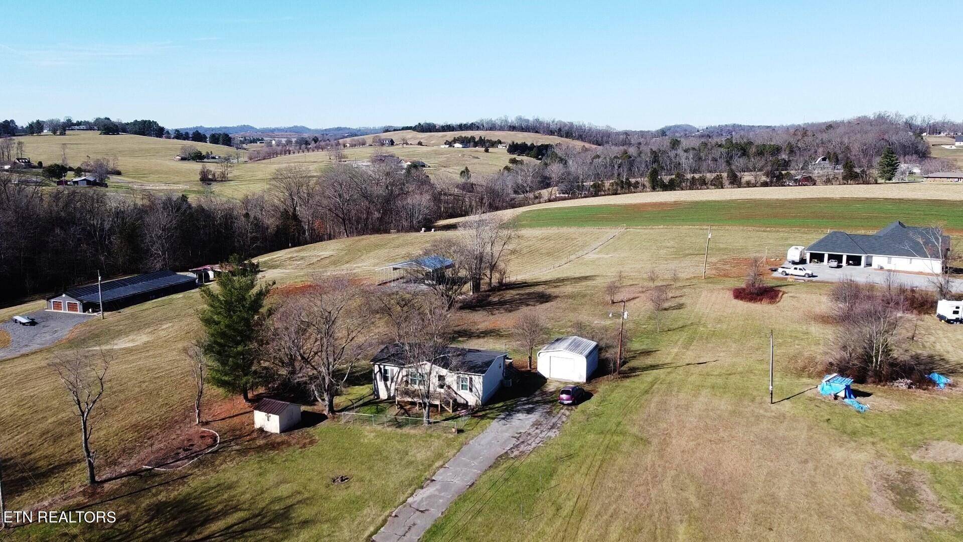 Morristown, TN 37813,915 Drew DR