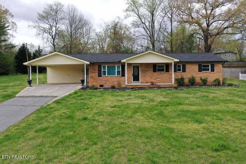 Rockwood, TN 37854,220 Circle DR