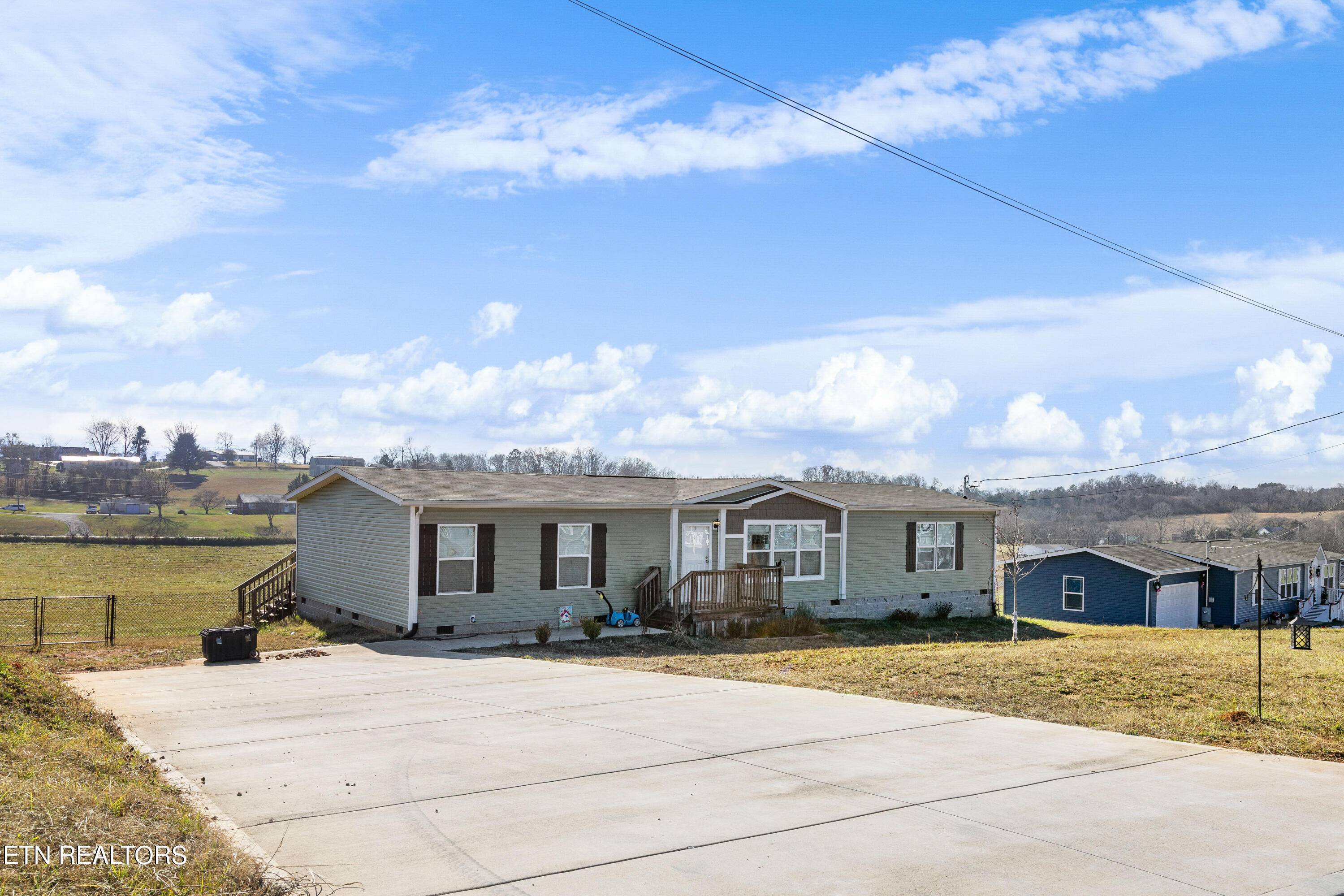 Dandridge, TN 37725,529 Conley Tr