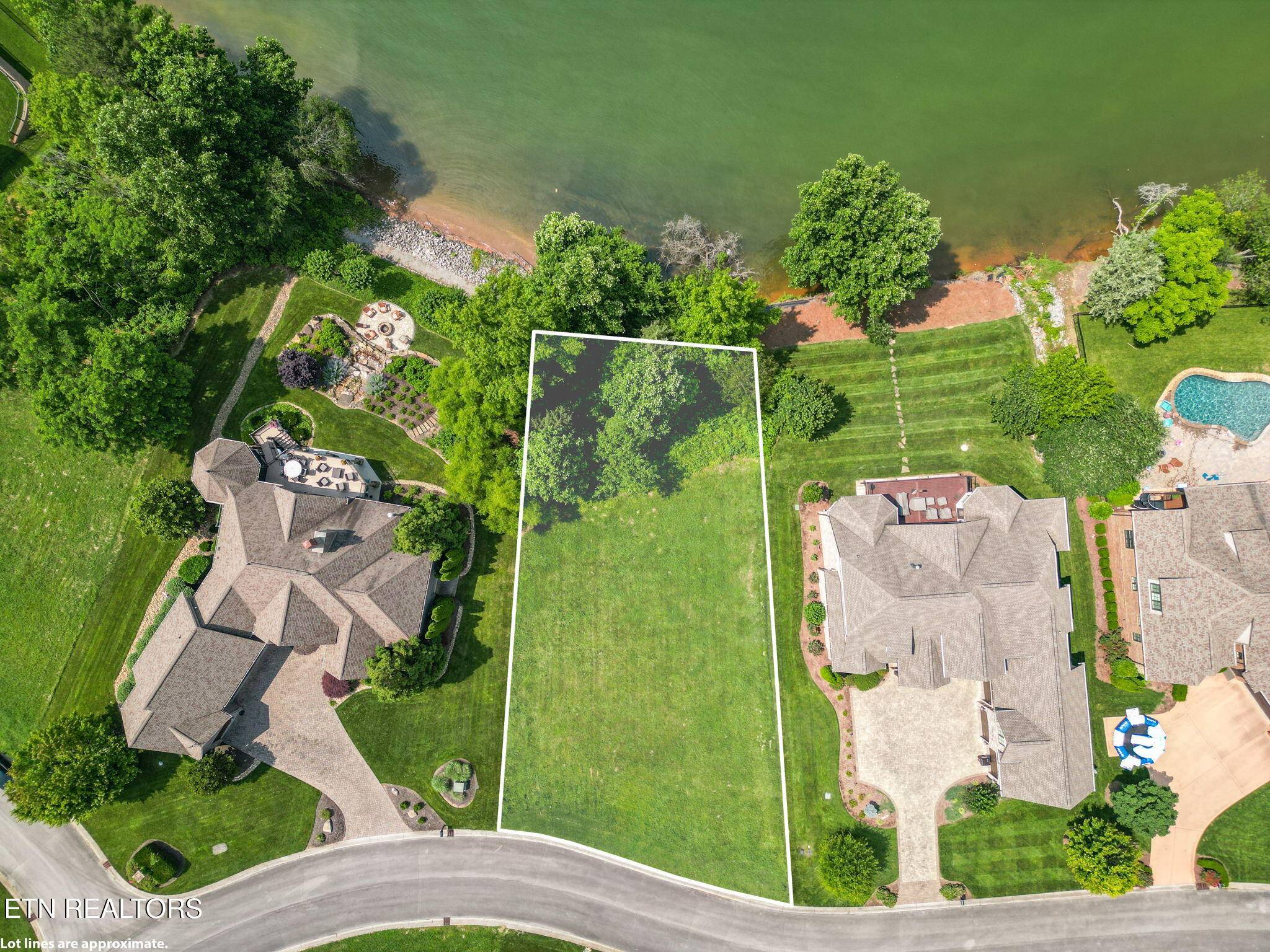 Lenoir City, TN 37772,1376 Marina WAY