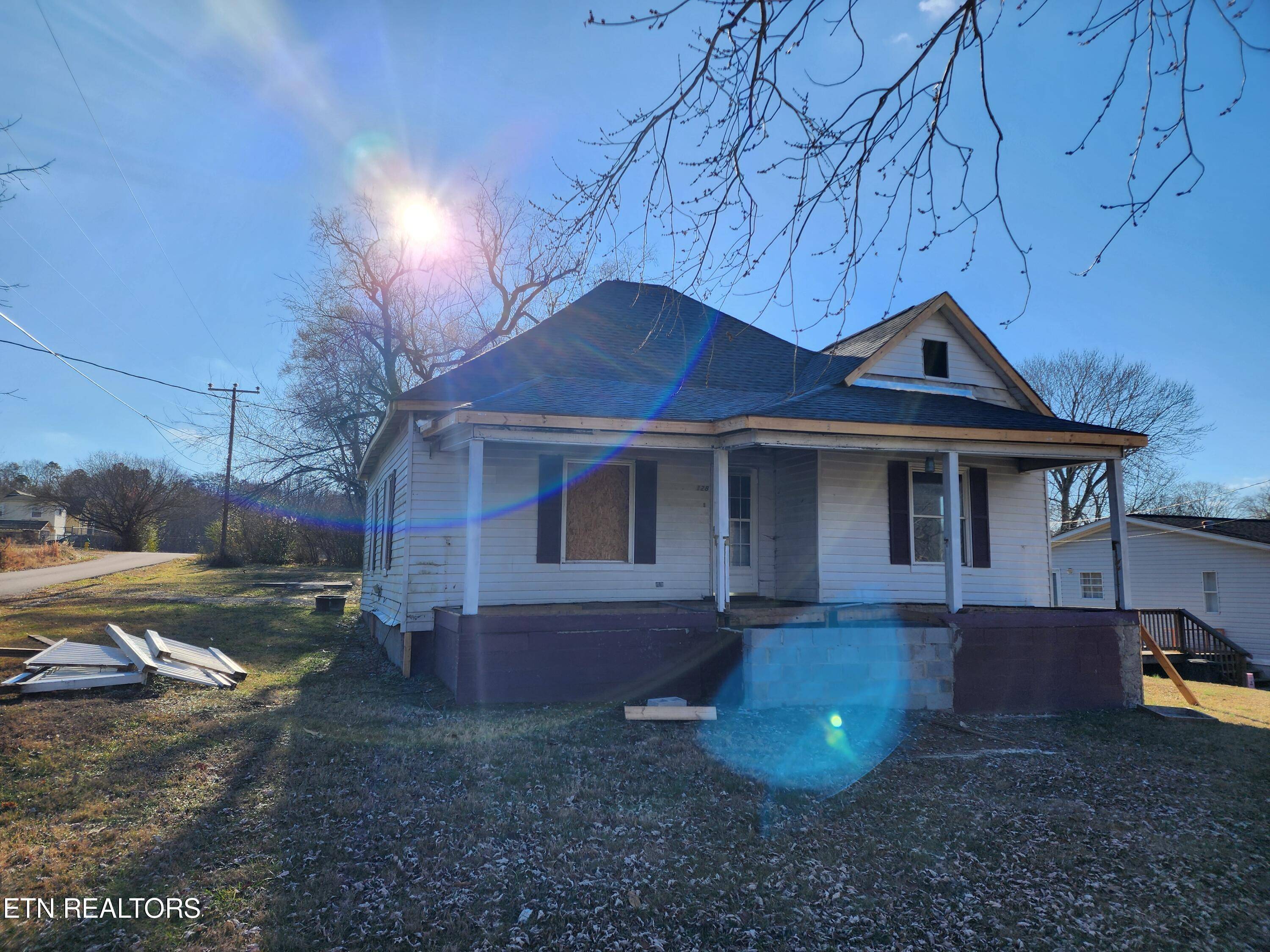 Rockwood, TN 37854,128 Ridge Ave