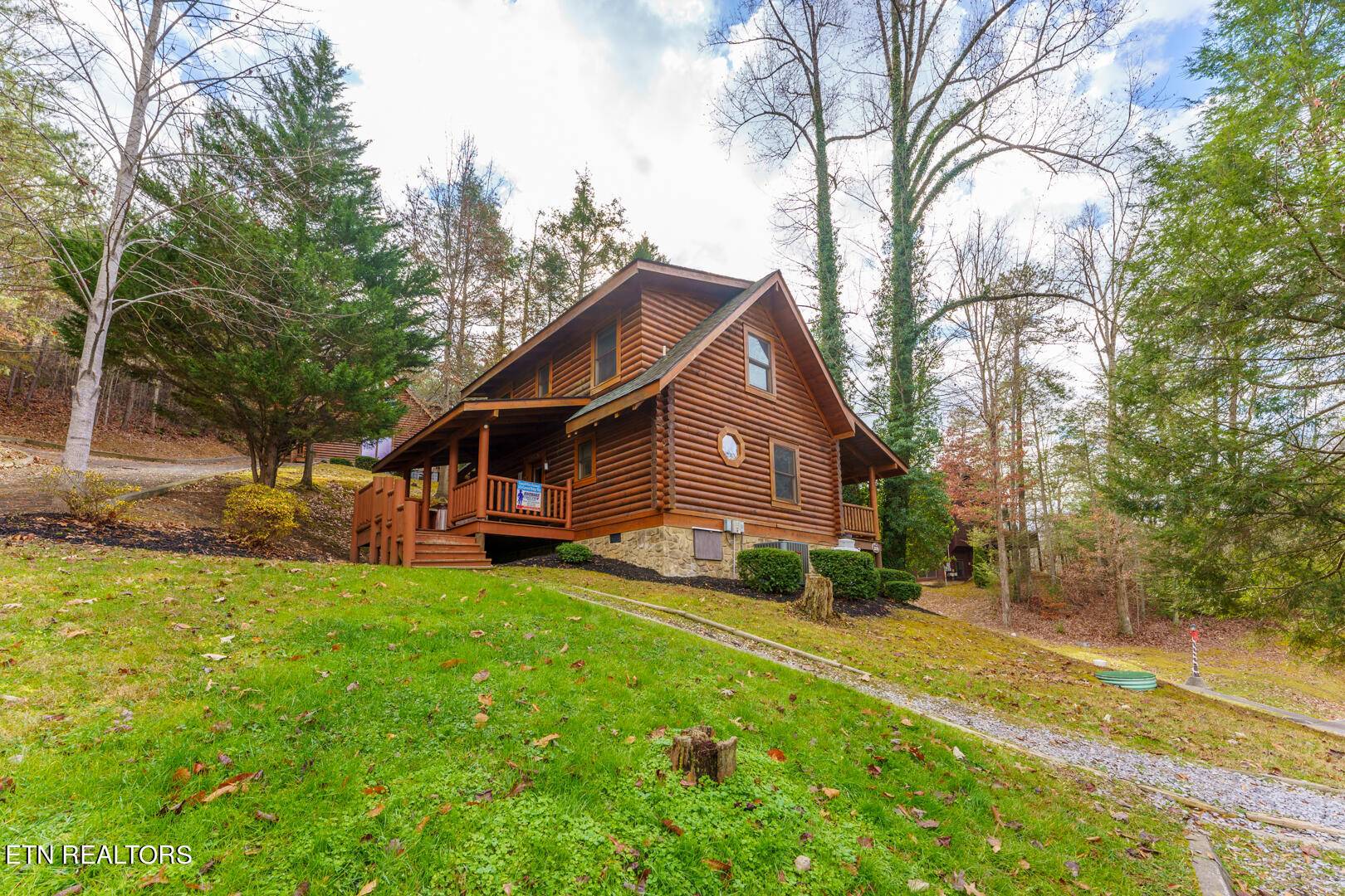 Sevierville, TN 37862,3319 Covered Bridge WAY