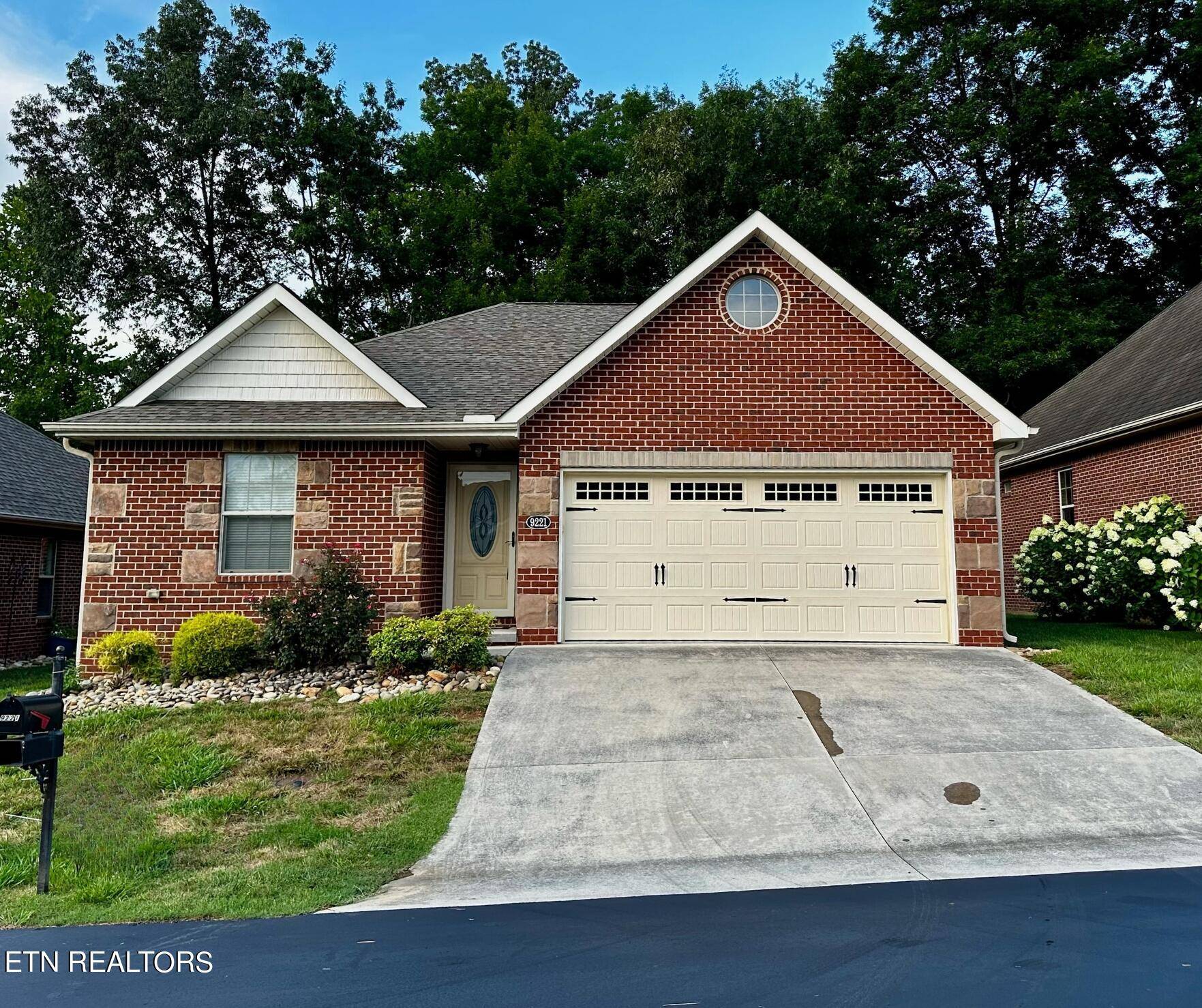 Strawberry Plains, TN 37871,9221 Dragonfly WAY