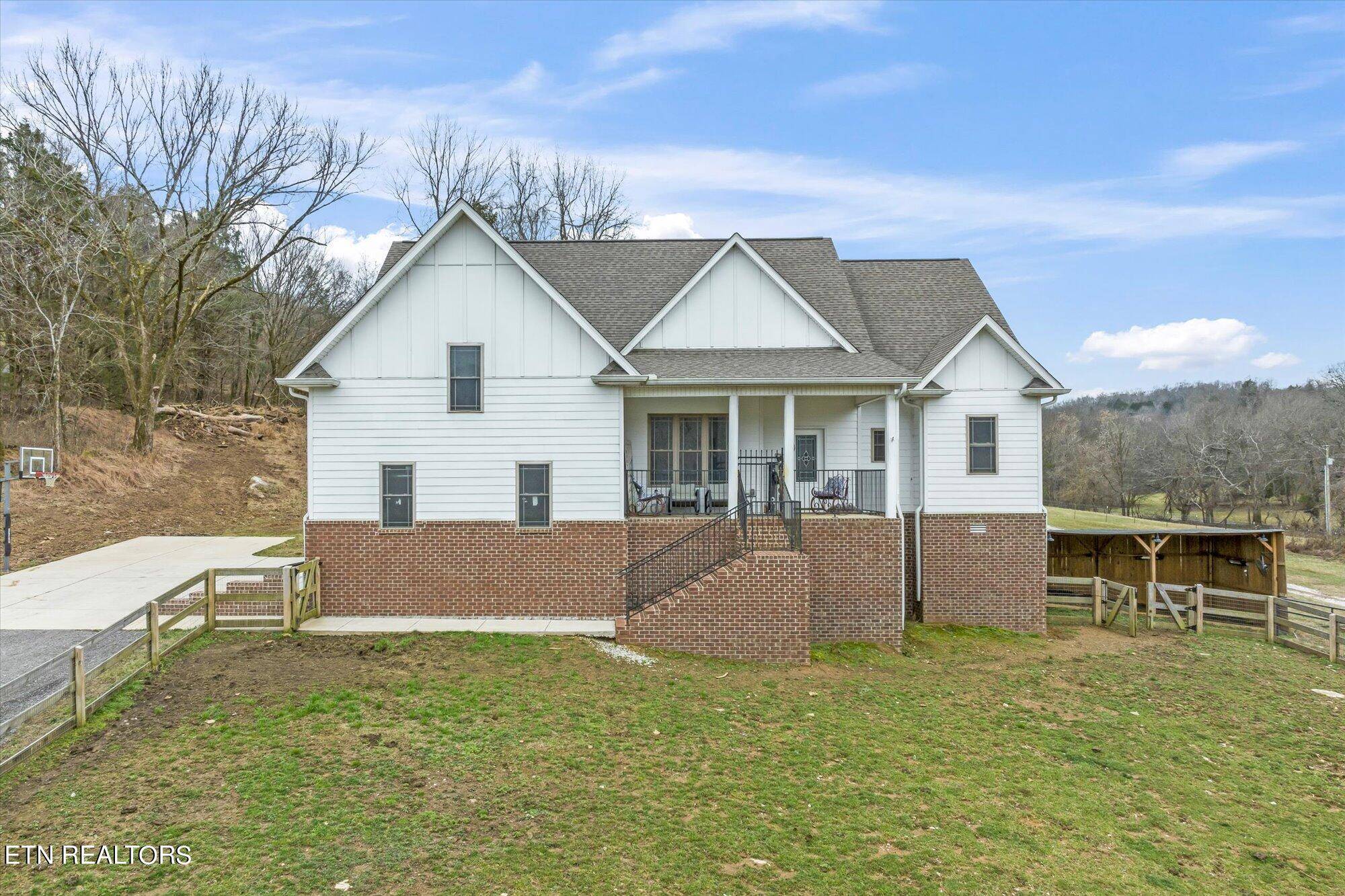 Gordonsville, TN 38563,225 Grant Rd