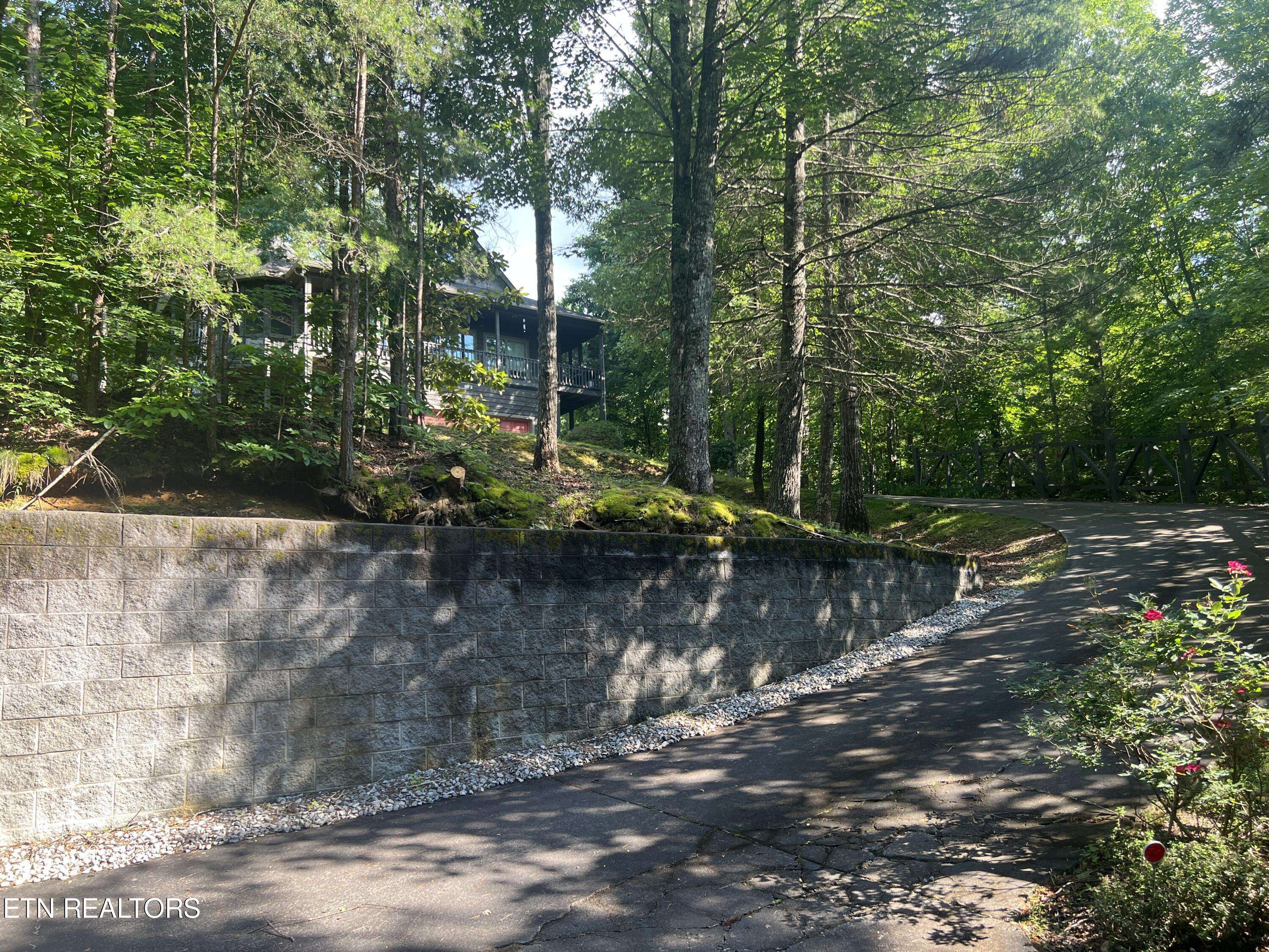 Townsend, TN 37882,802 Stonegate WAY