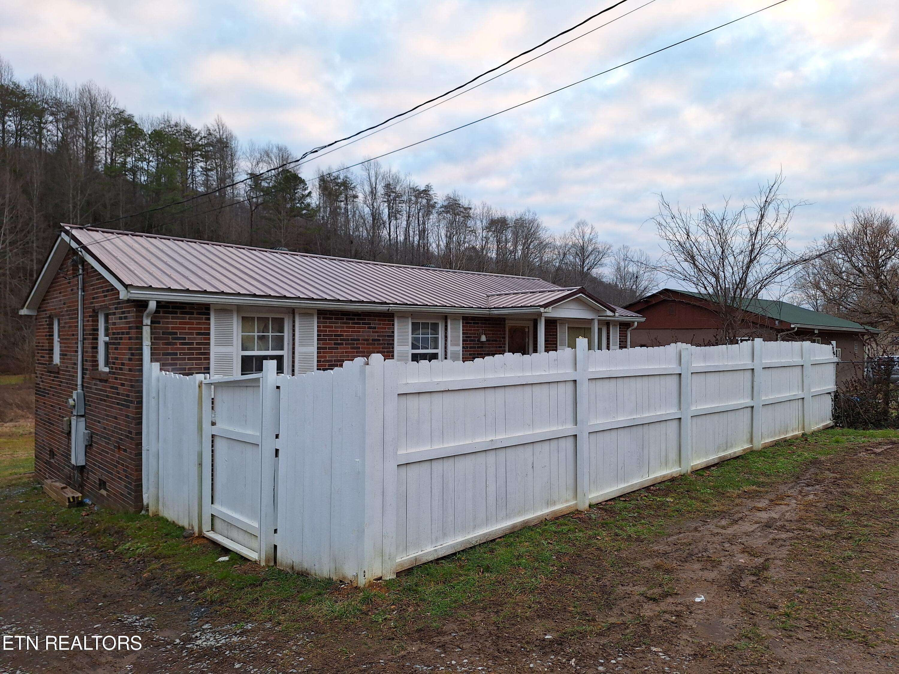 Cosby, TN 37722,4748 Jones Cove Rd