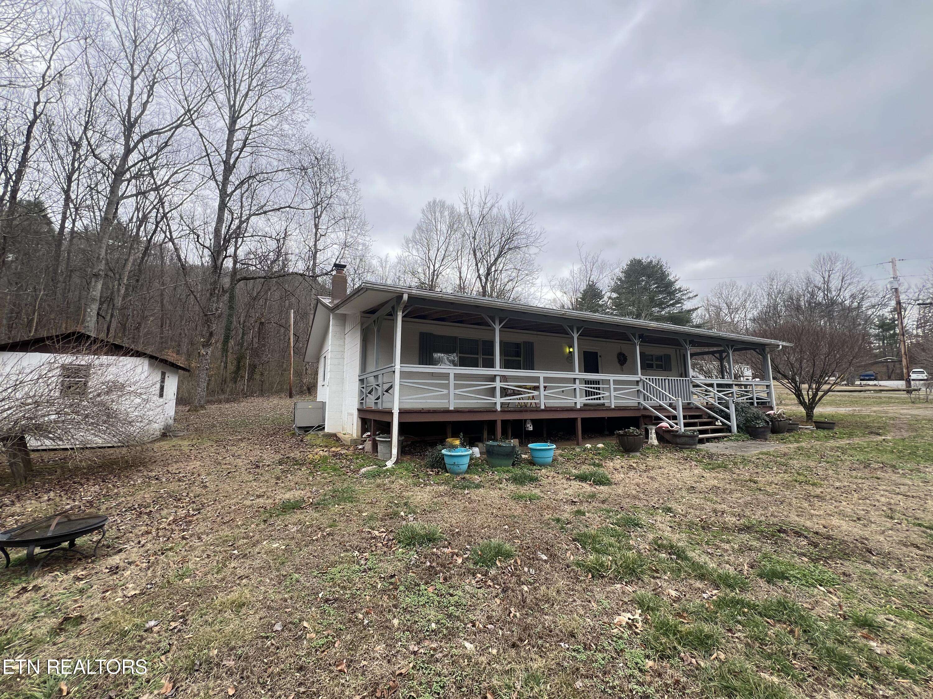 Walland, TN 37886,723 Charles Young Rd