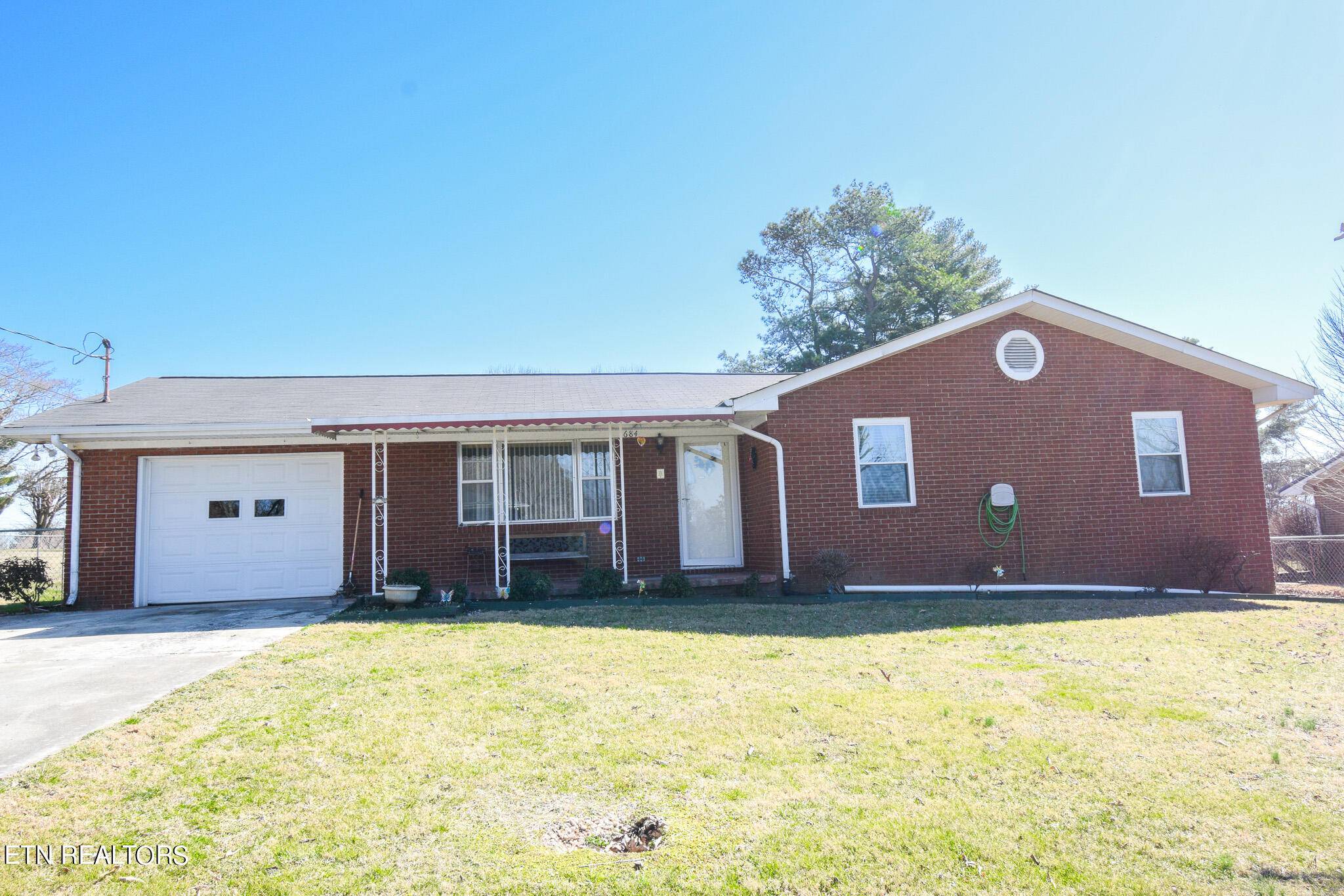 Talbott, TN 37877,684 Dogwood LN