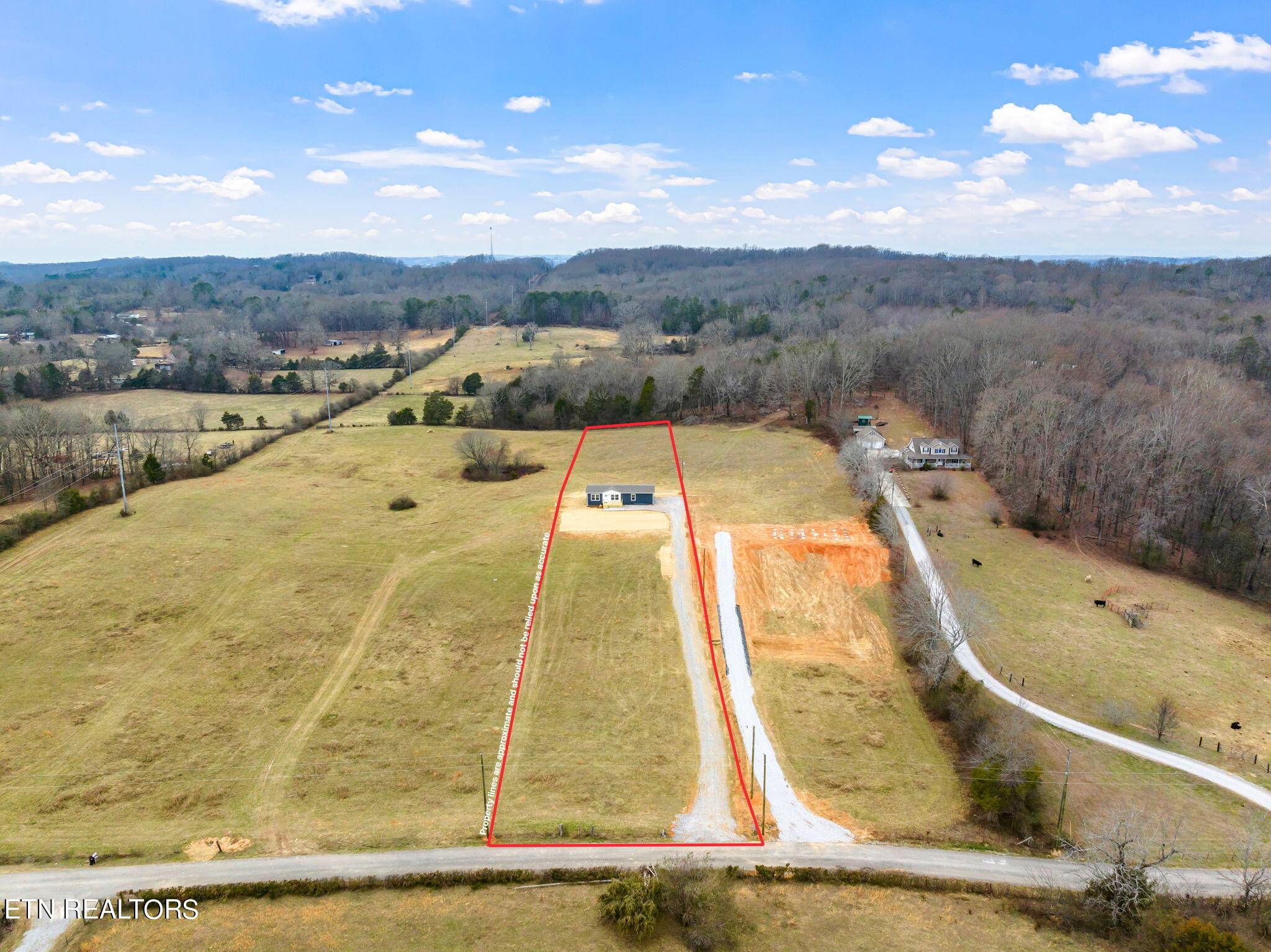 Sweetwater, TN 37874,484 Greenbriar Rd