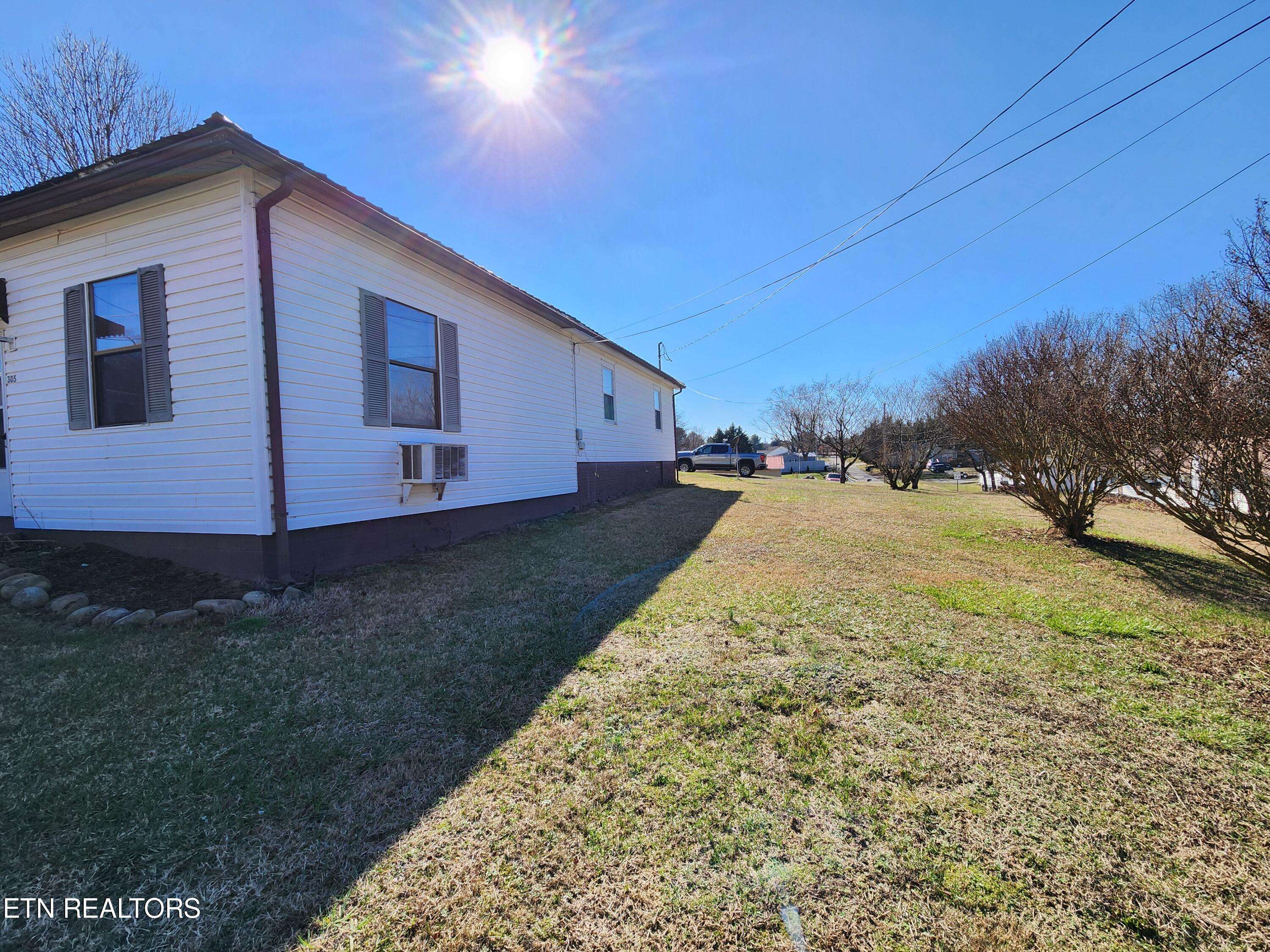 Rockford, TN 37853,305 Abrams St