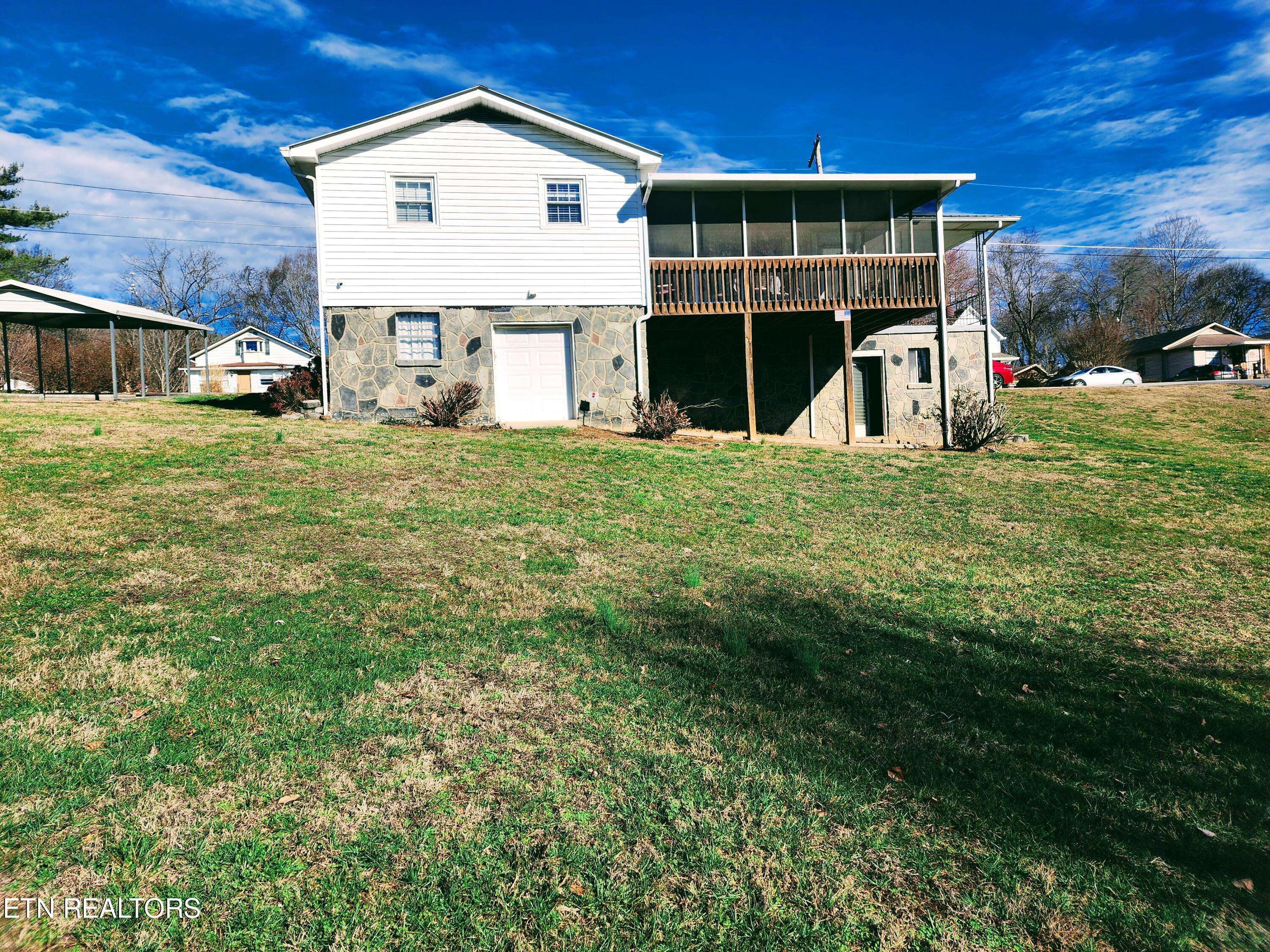 Harriman, TN 37748,945 Chilhowee St