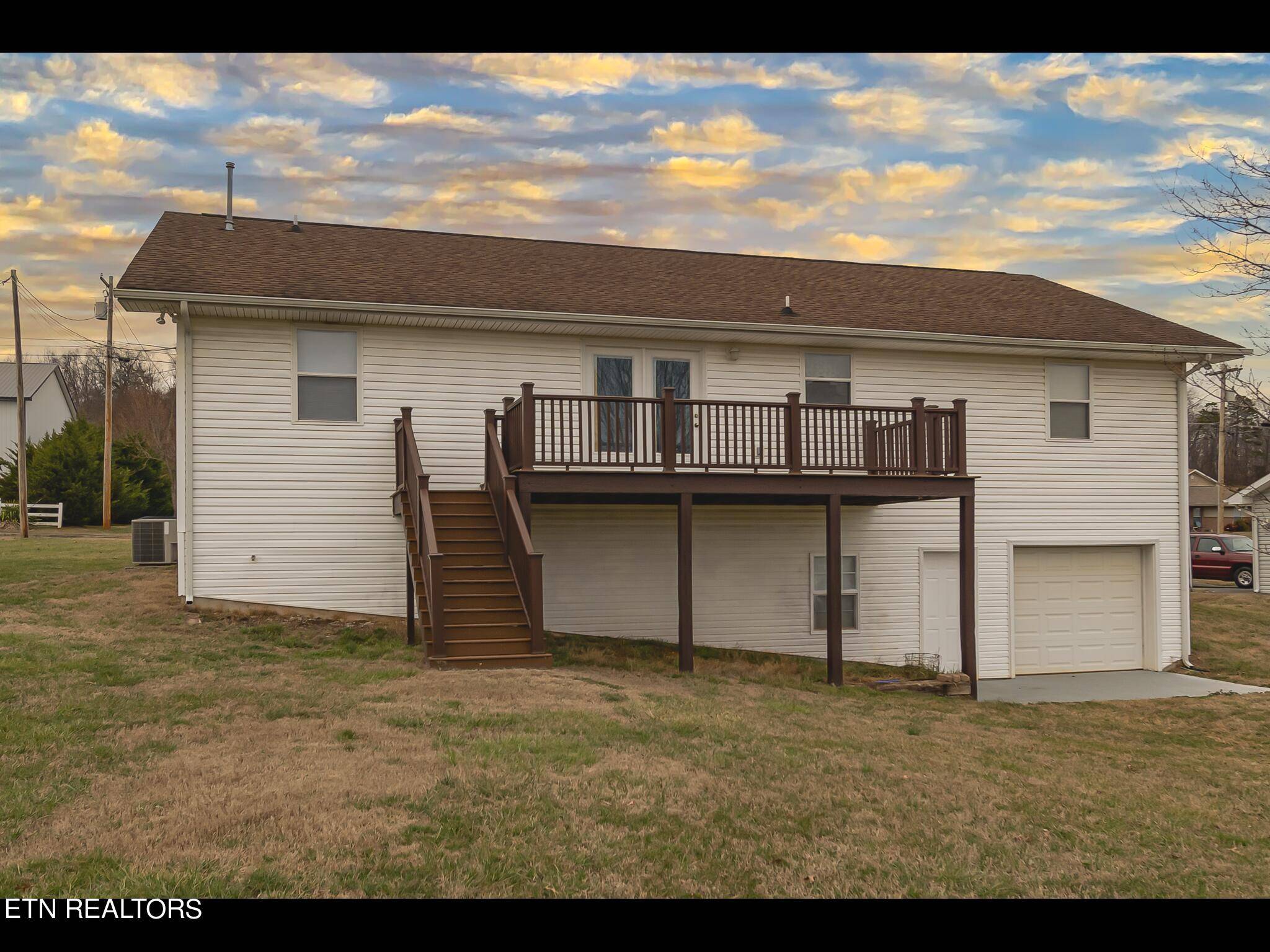 Dandridge, TN 37725,618 Ross DR