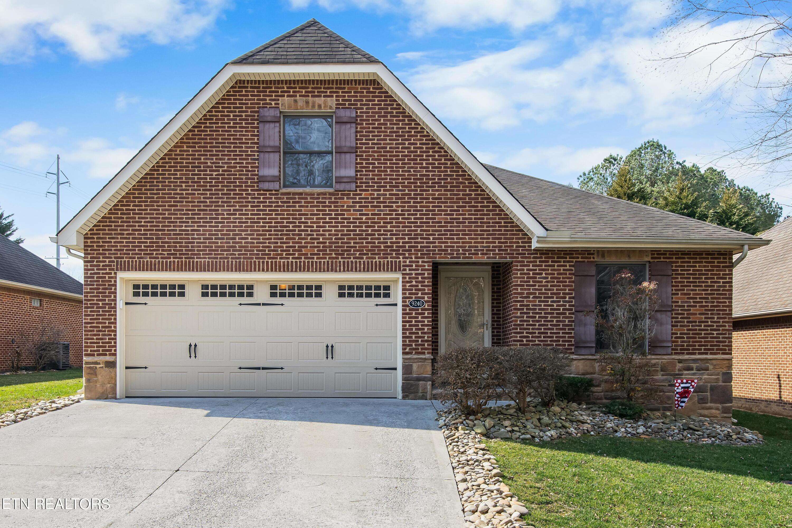 Strawberry Plains, TN 37871,9240 Dragonfly WAY