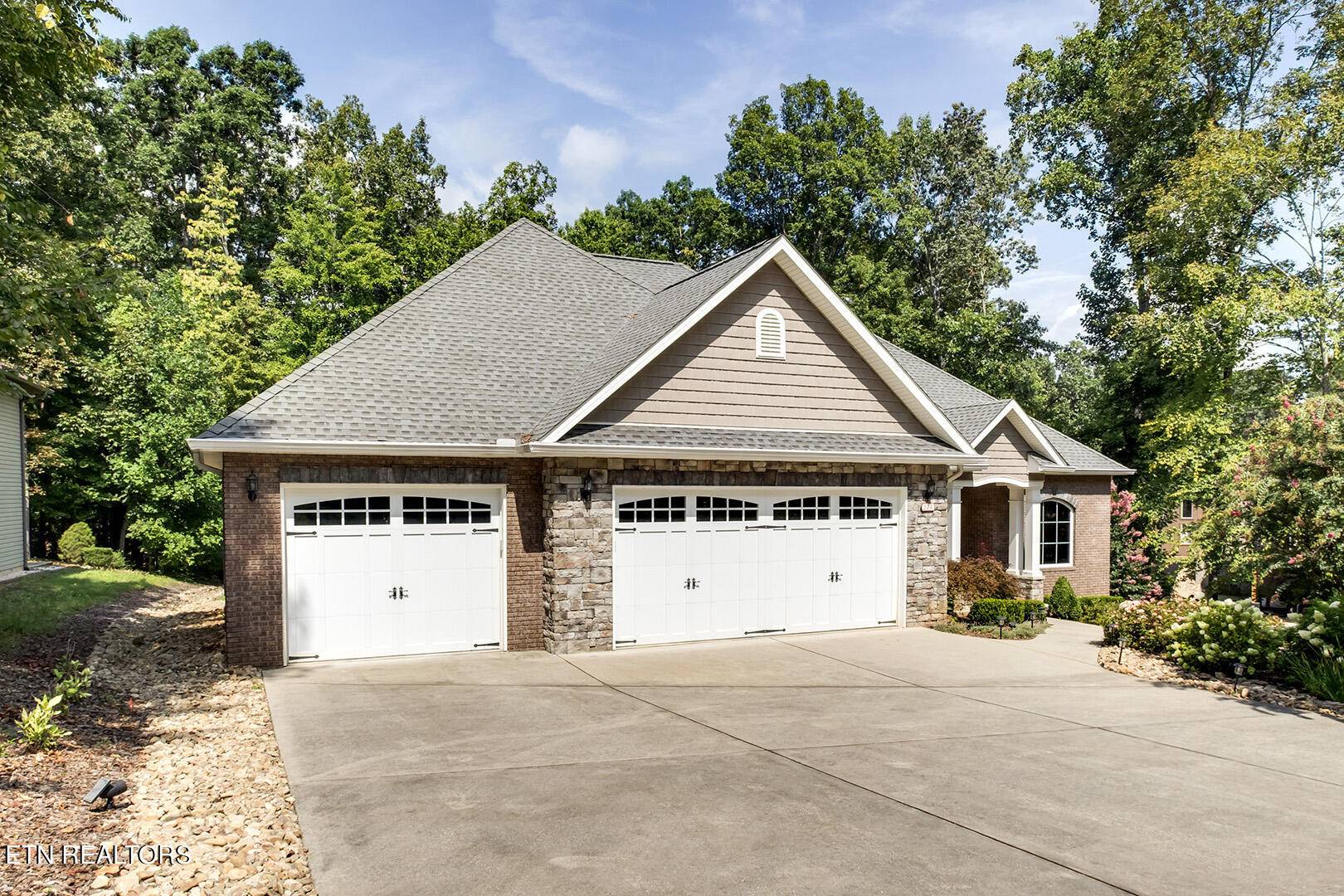 Loudon, TN 37774,234 Cheestana WAY