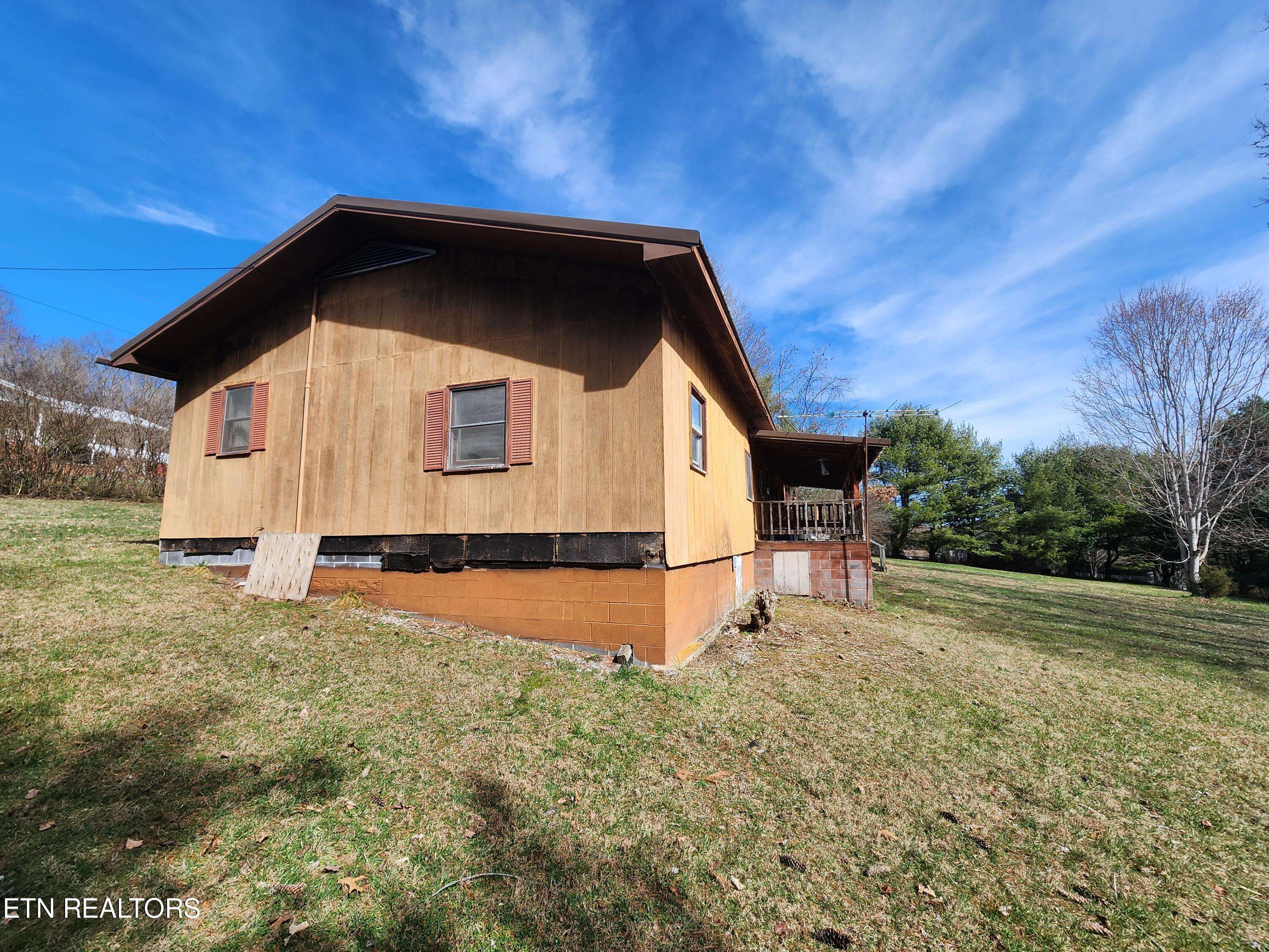 Jonesville, VA 24263,293 Conley Hill Rd