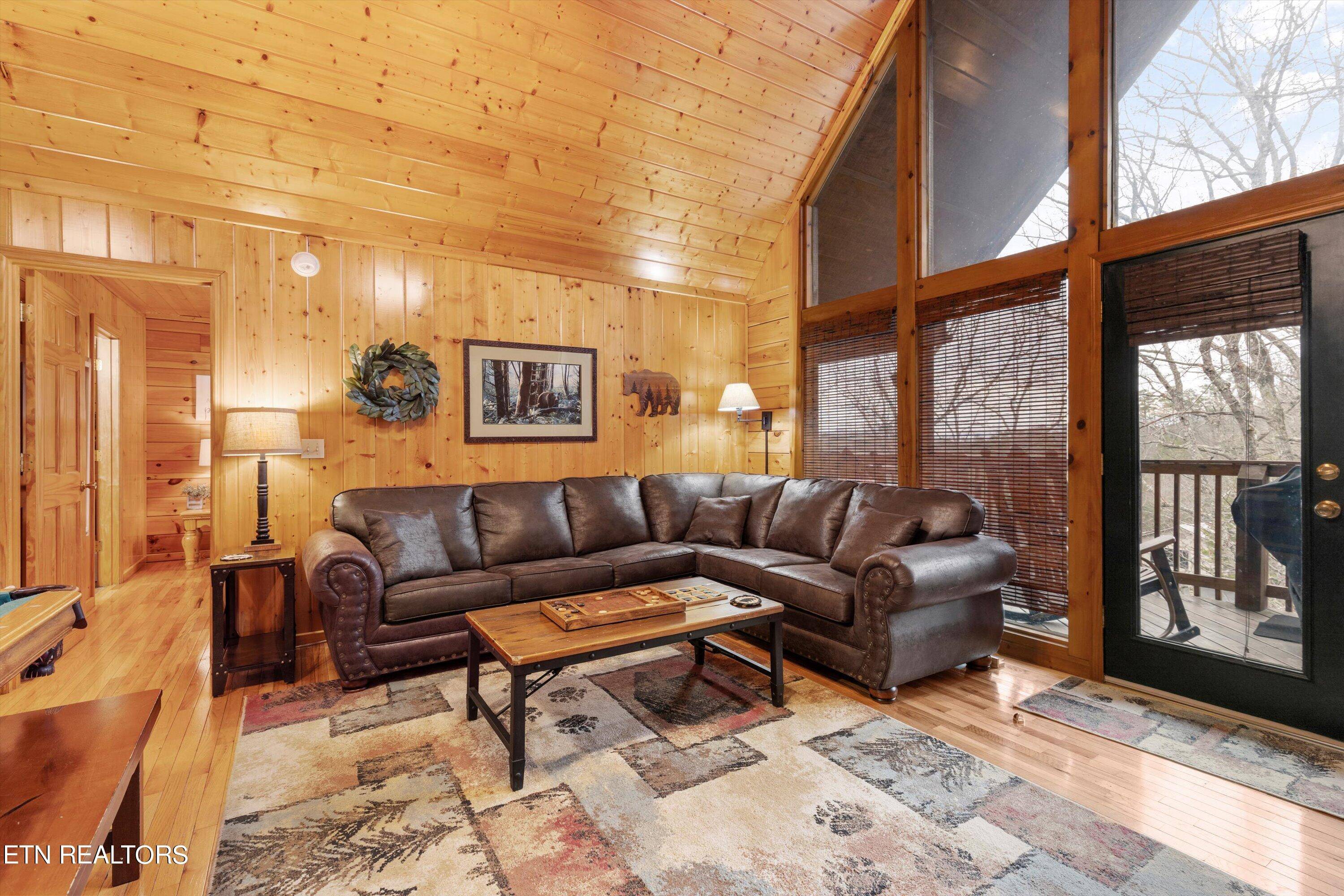 Sevierville, TN 37862,1524 Boo Boos WAY