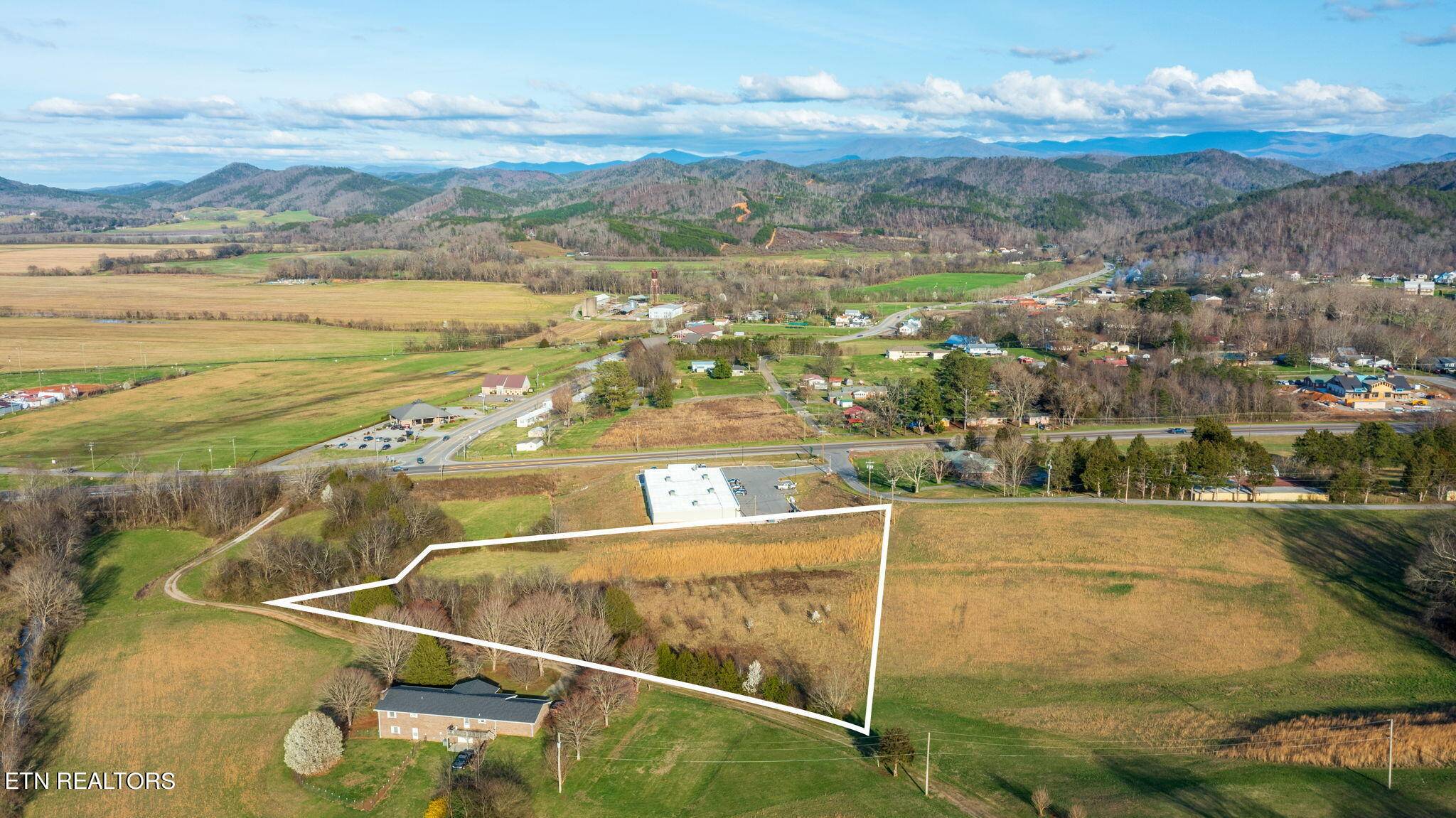 Tellico Plains, TN 37385,2.51ac High St