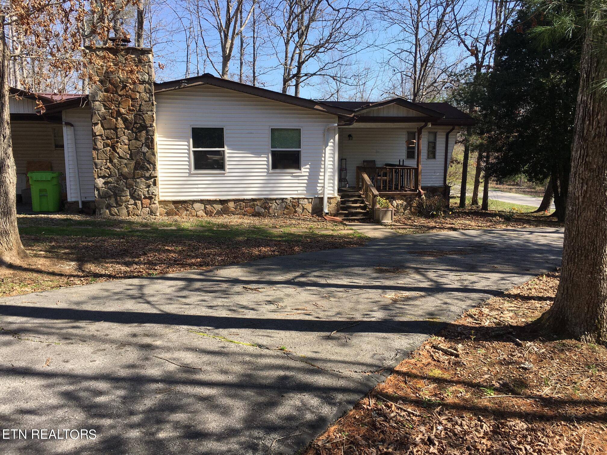 Crossville, TN 38572,4001 Moonbeam Tr