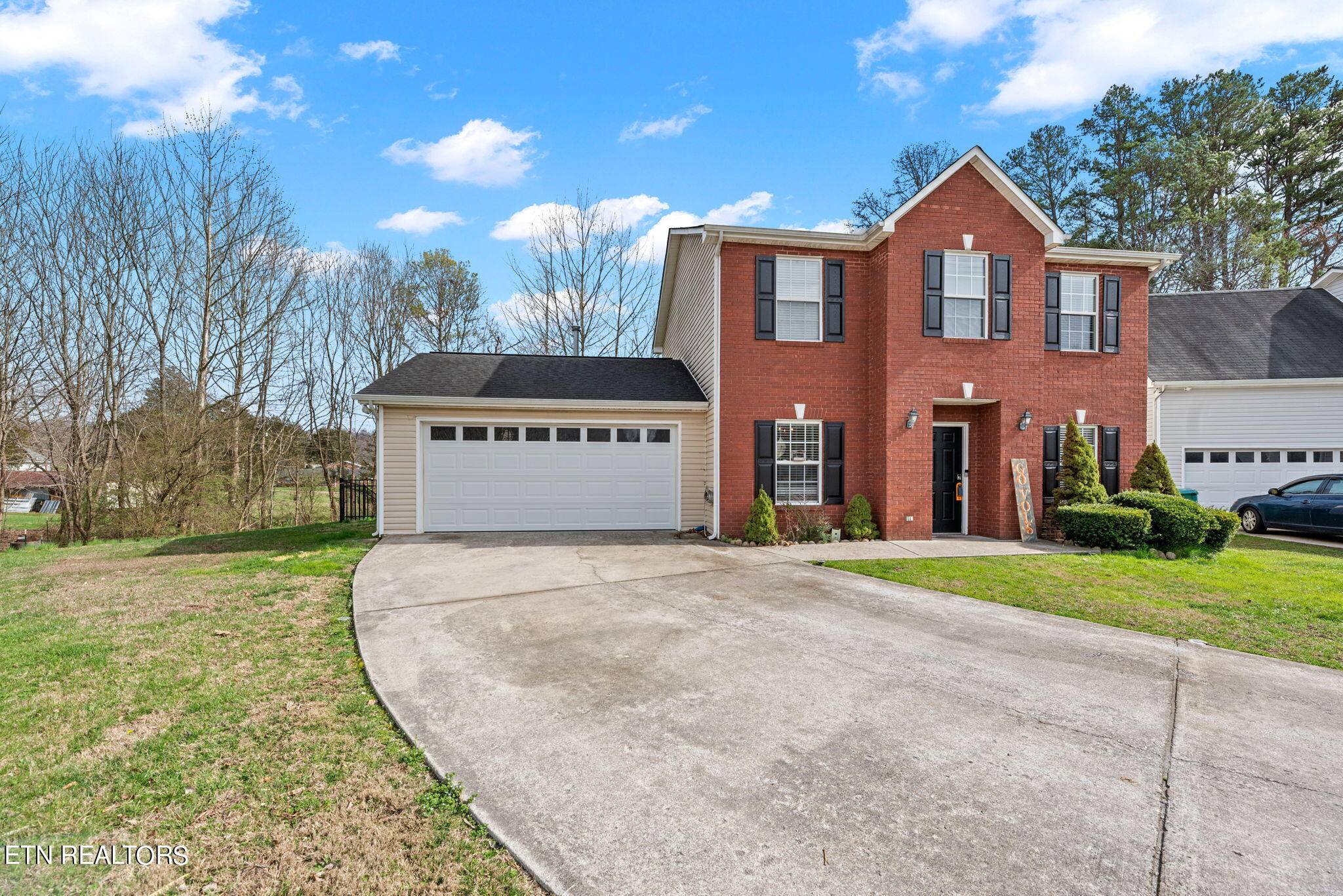 Knoxville, TN 37918,5600 Still Meadow LN