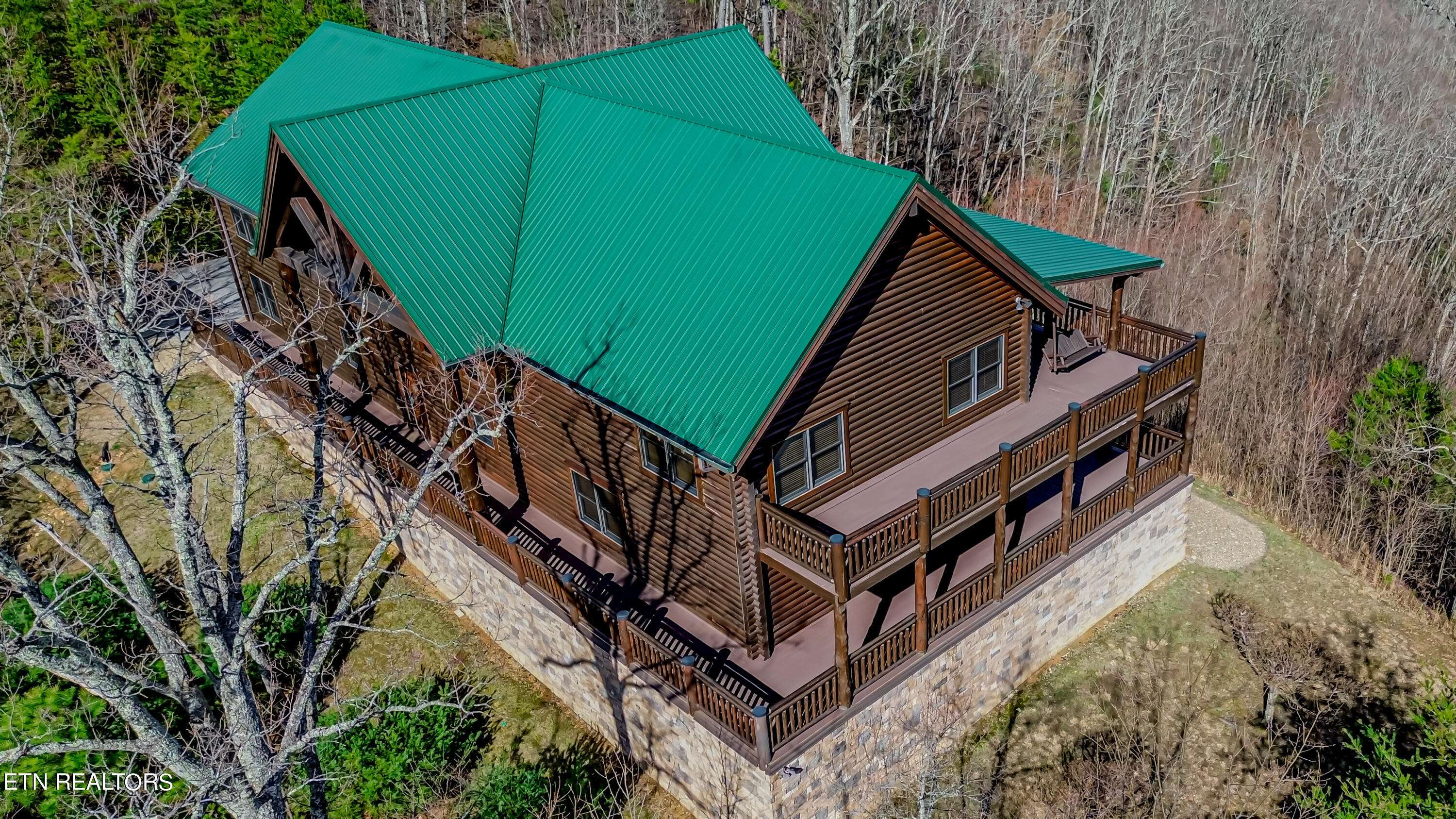 Walland, TN 37886,4848 Long Rifle Rd