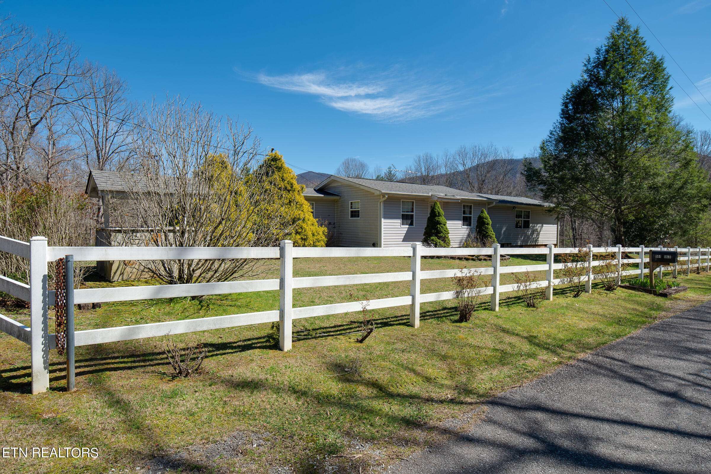 Tellico Plains, TN 37385,161 Unicoi Lakes Rd