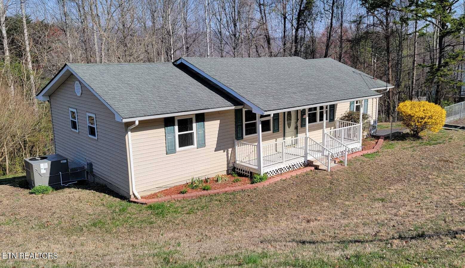 Heiskell, TN 37754,114 Valley View LN