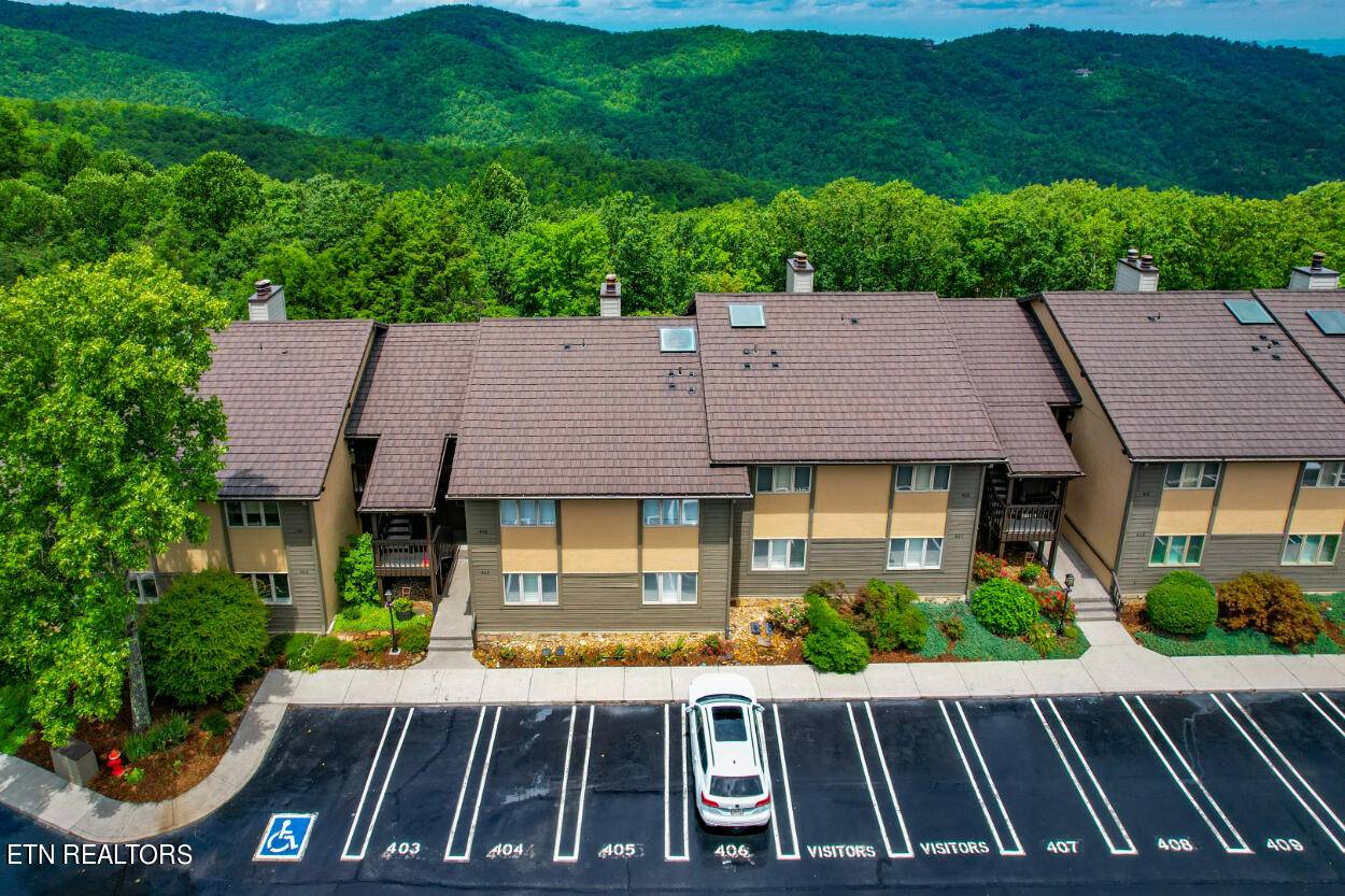 Gatlinburg, TN 37738,1050 Ski View DR #205