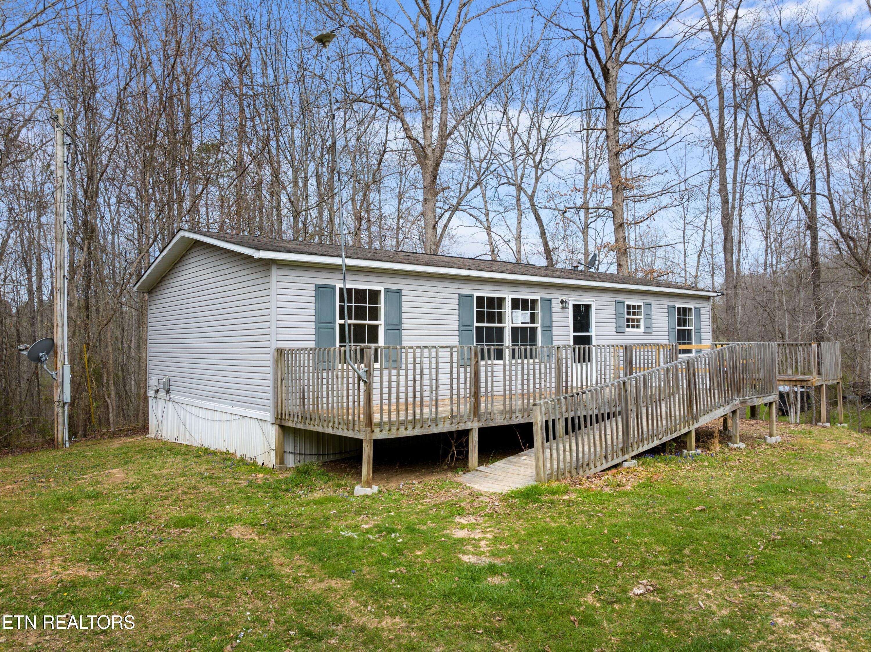 New Tazewell, TN 37825,153 Wilderness DR