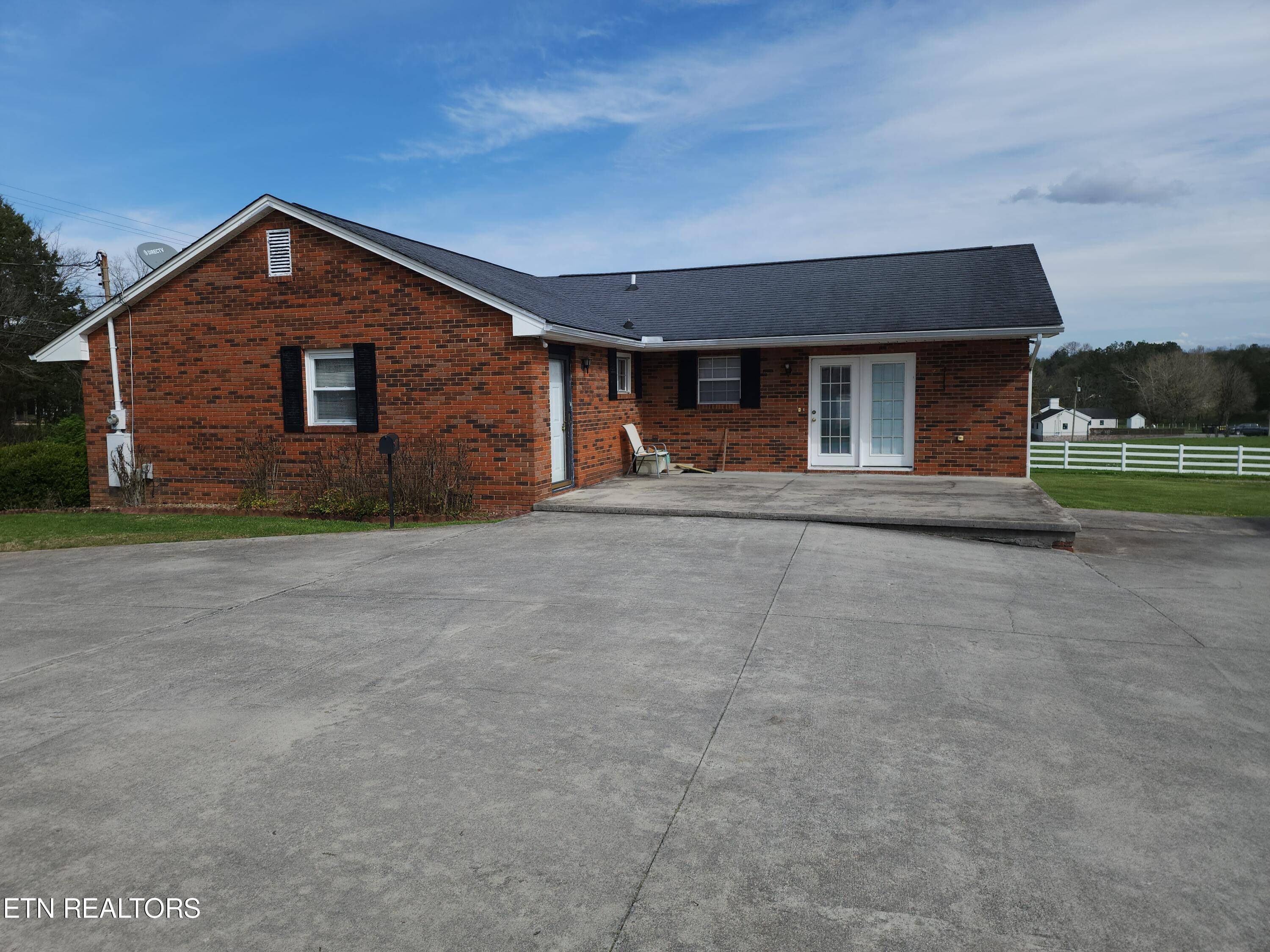 Strawberry Plains, TN 37871,9110 Ruggles Ferry PIKE