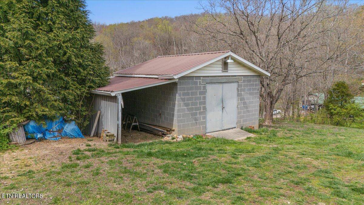 Powell, TN 37849,8611 Heiskell Rd