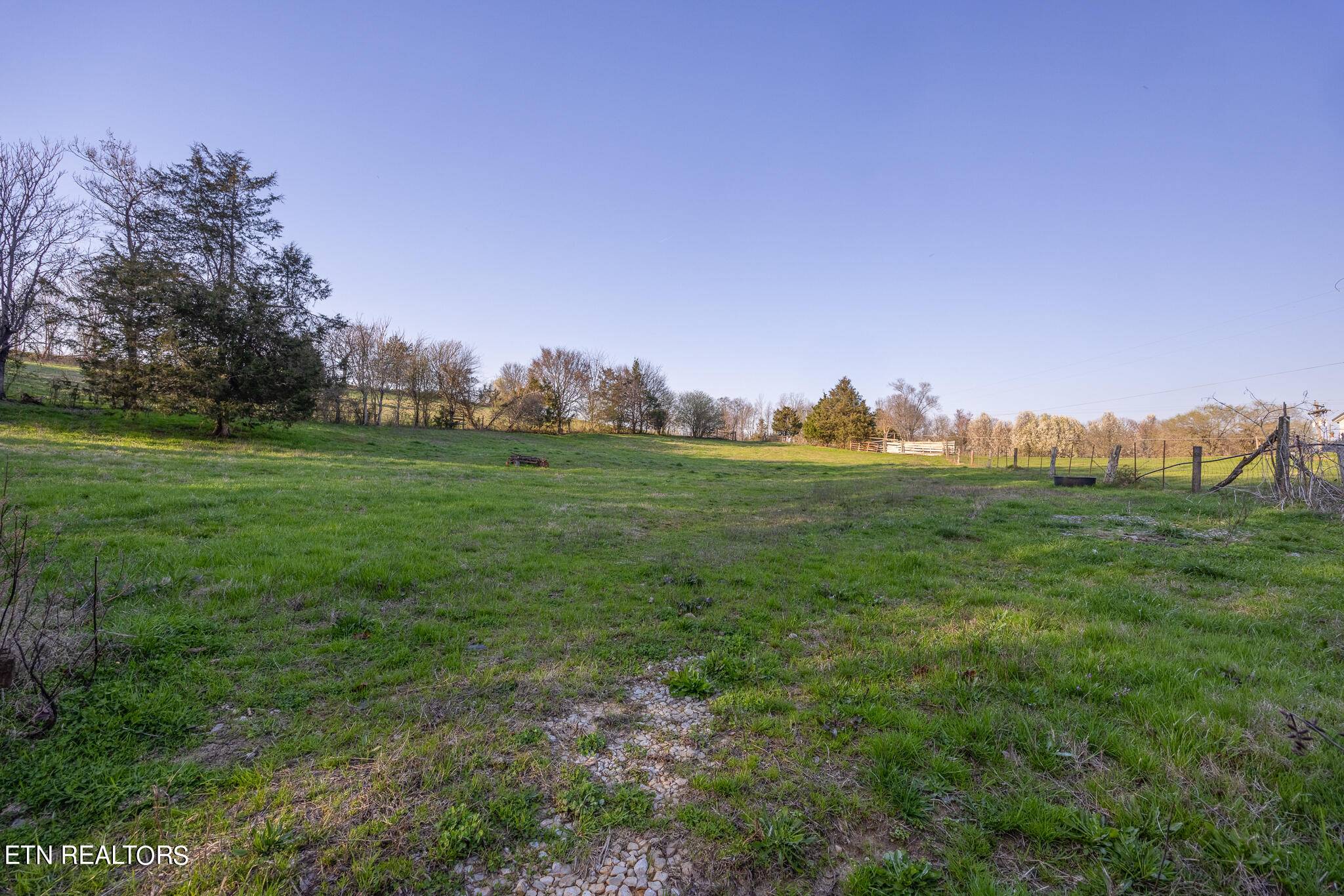 Madisonville, TN 37354,762 Old Tellico Hwy