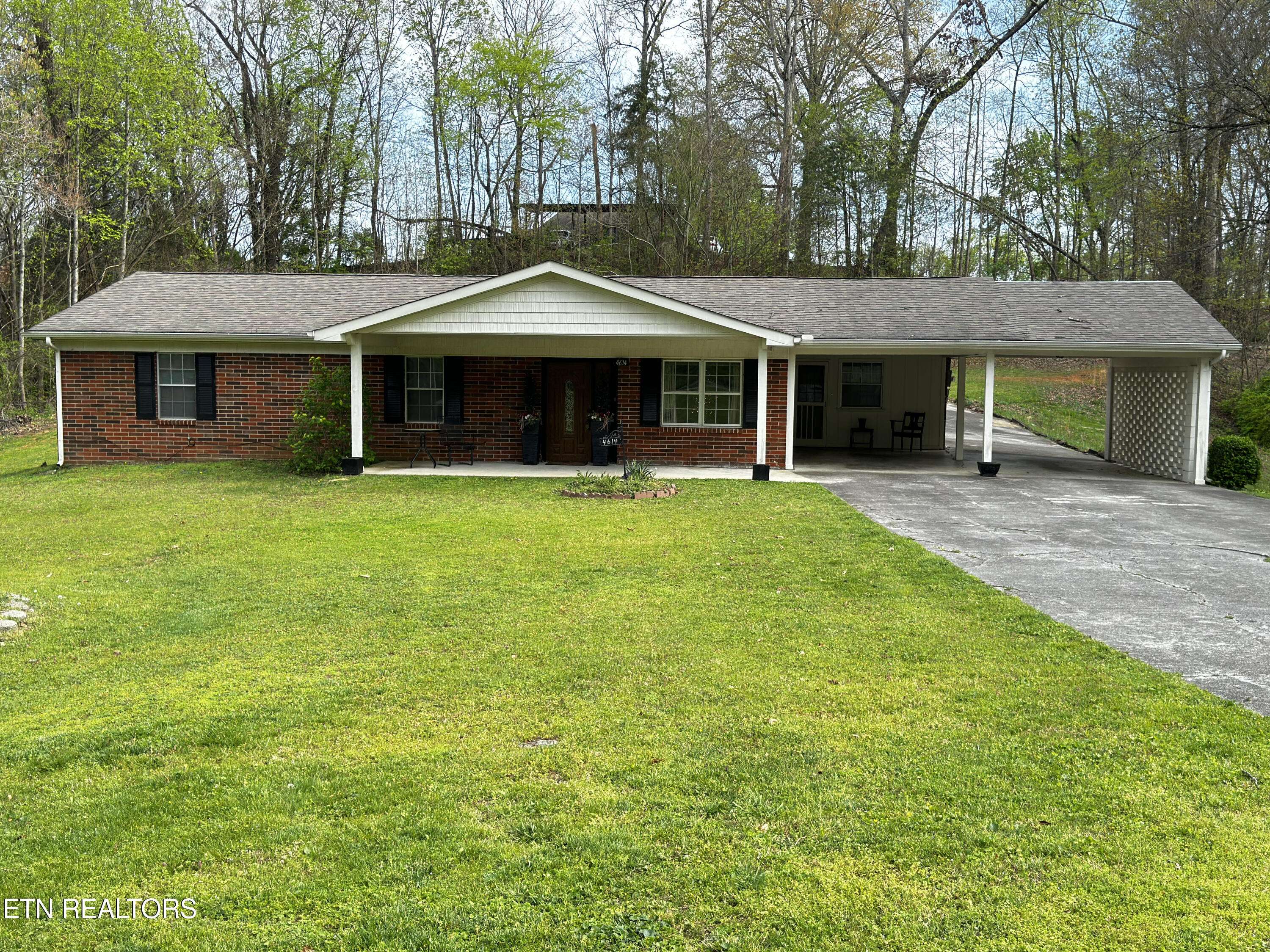 Louisville, TN 37777,4614 Lakeview CIR