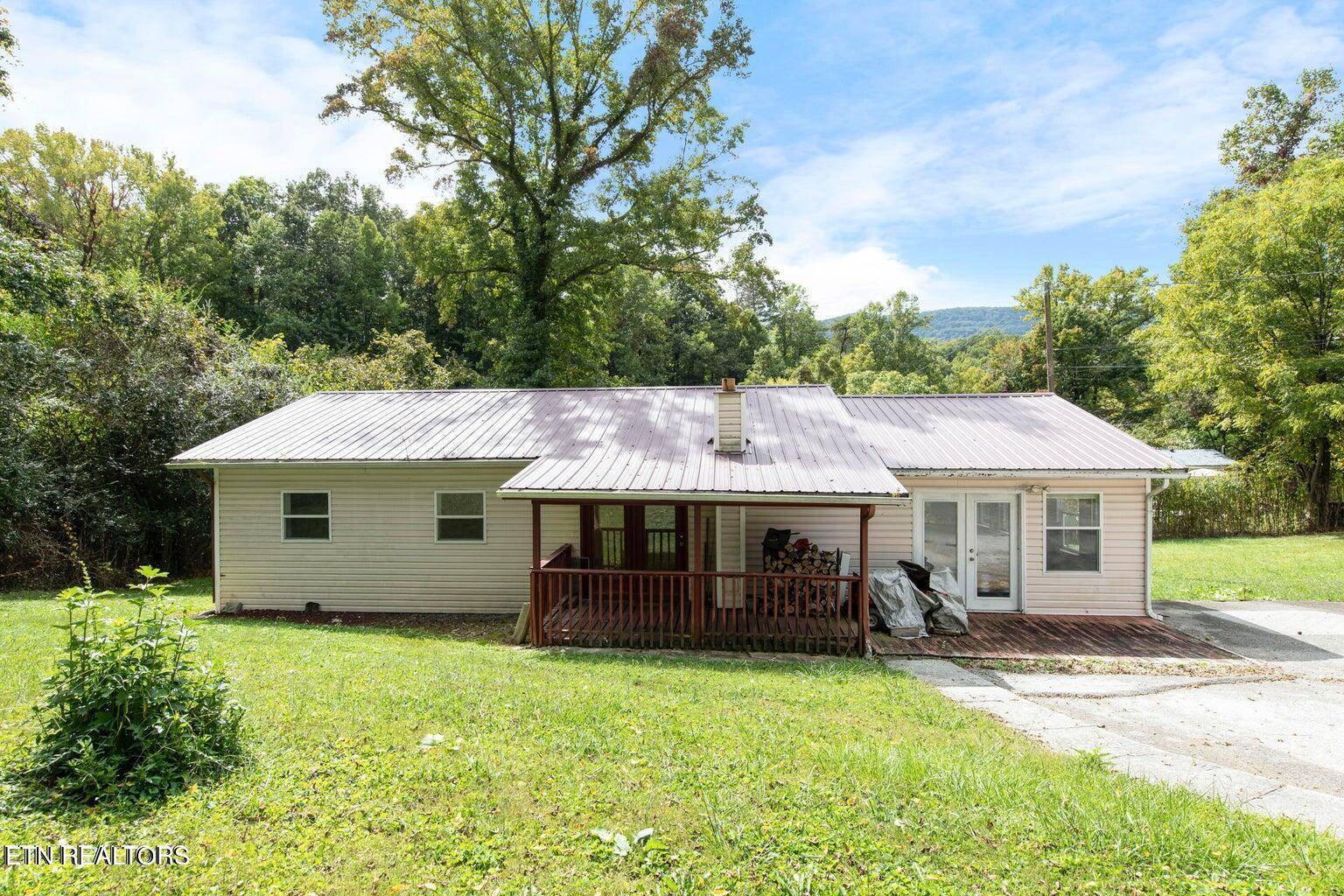 Caryville, TN 37714,1525 Bruce Gap Rd