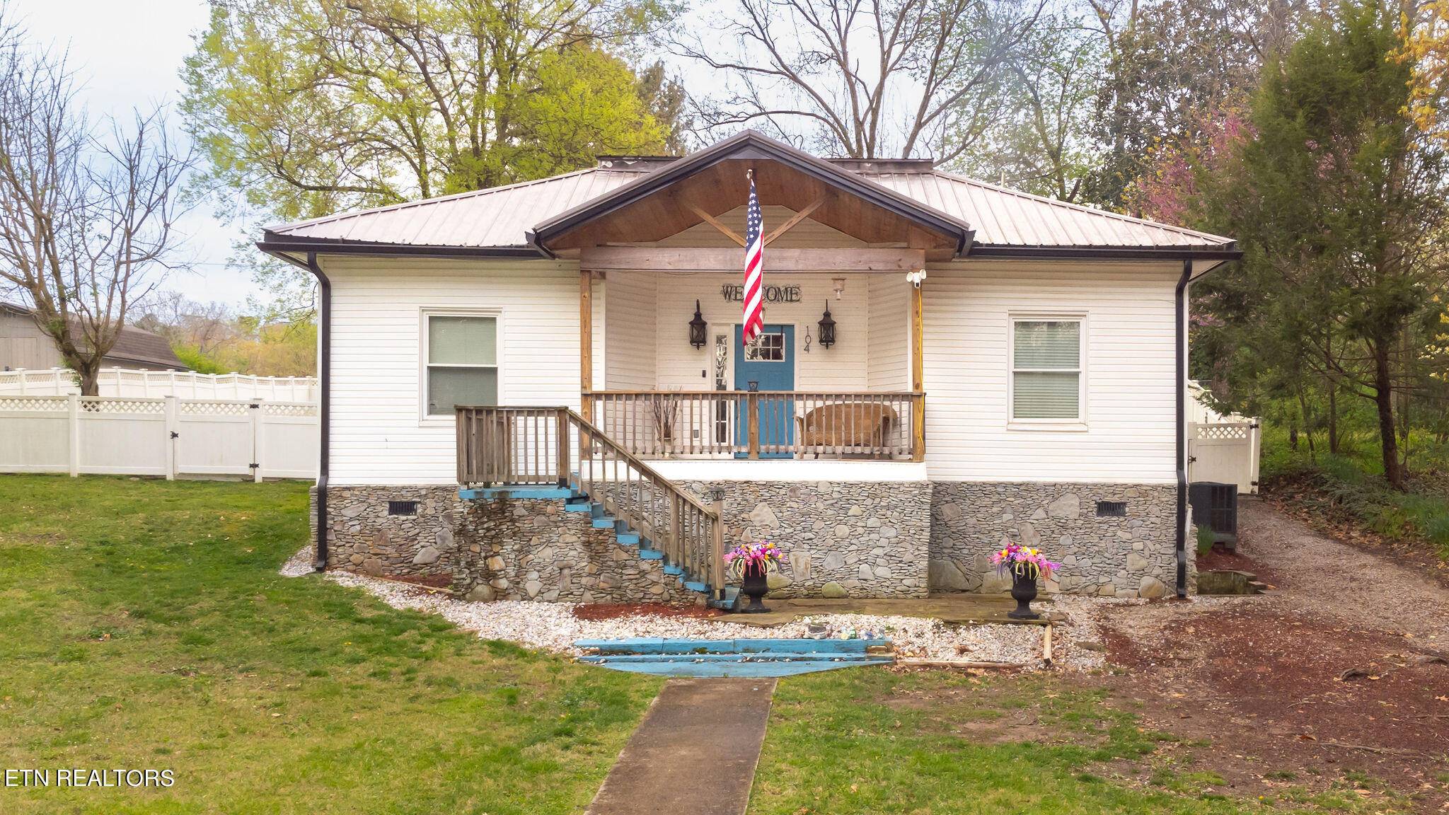 Rockwood, TN 37854,104 Ridge Ave