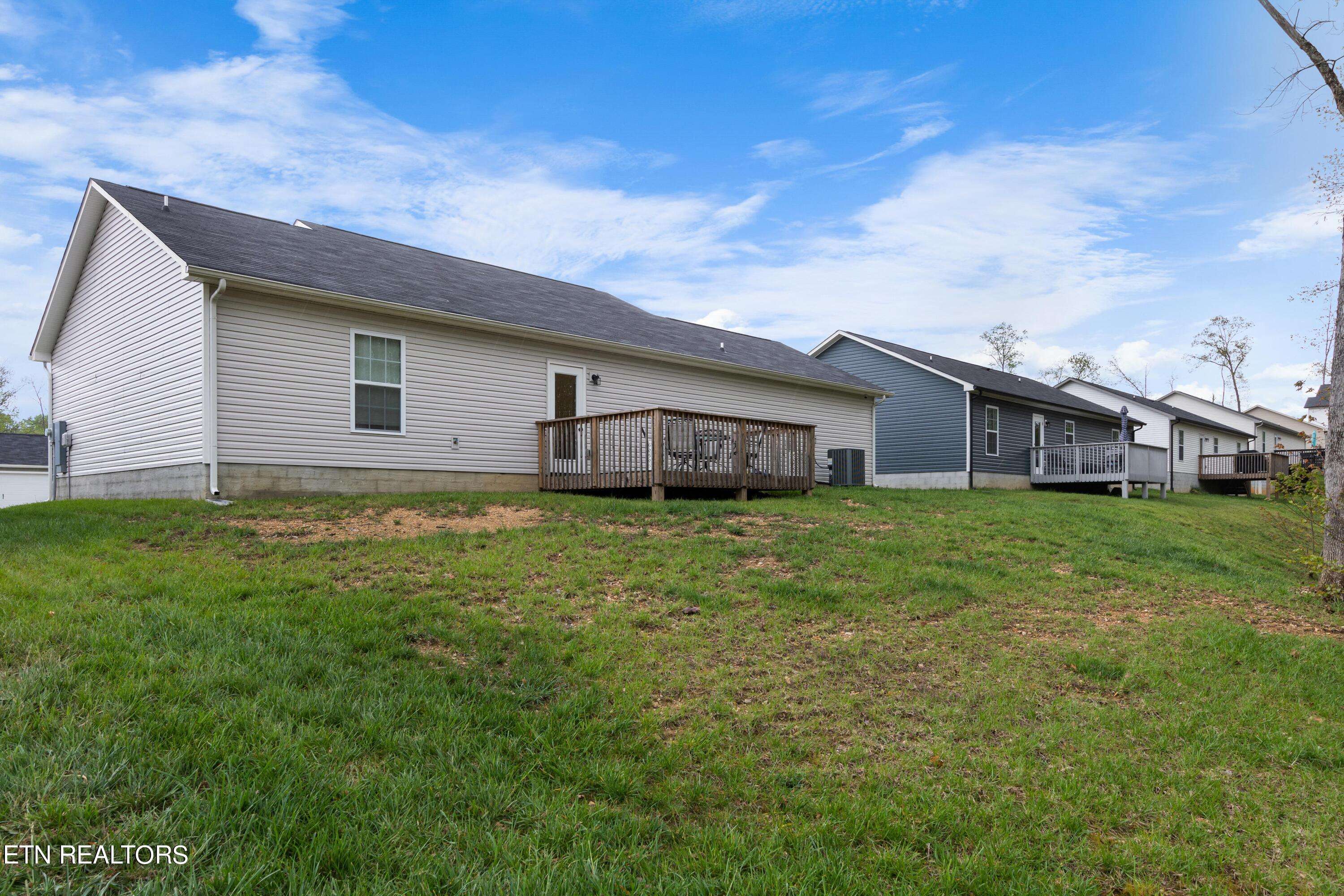 Powell, TN 37849,3325 Townsend Park LN