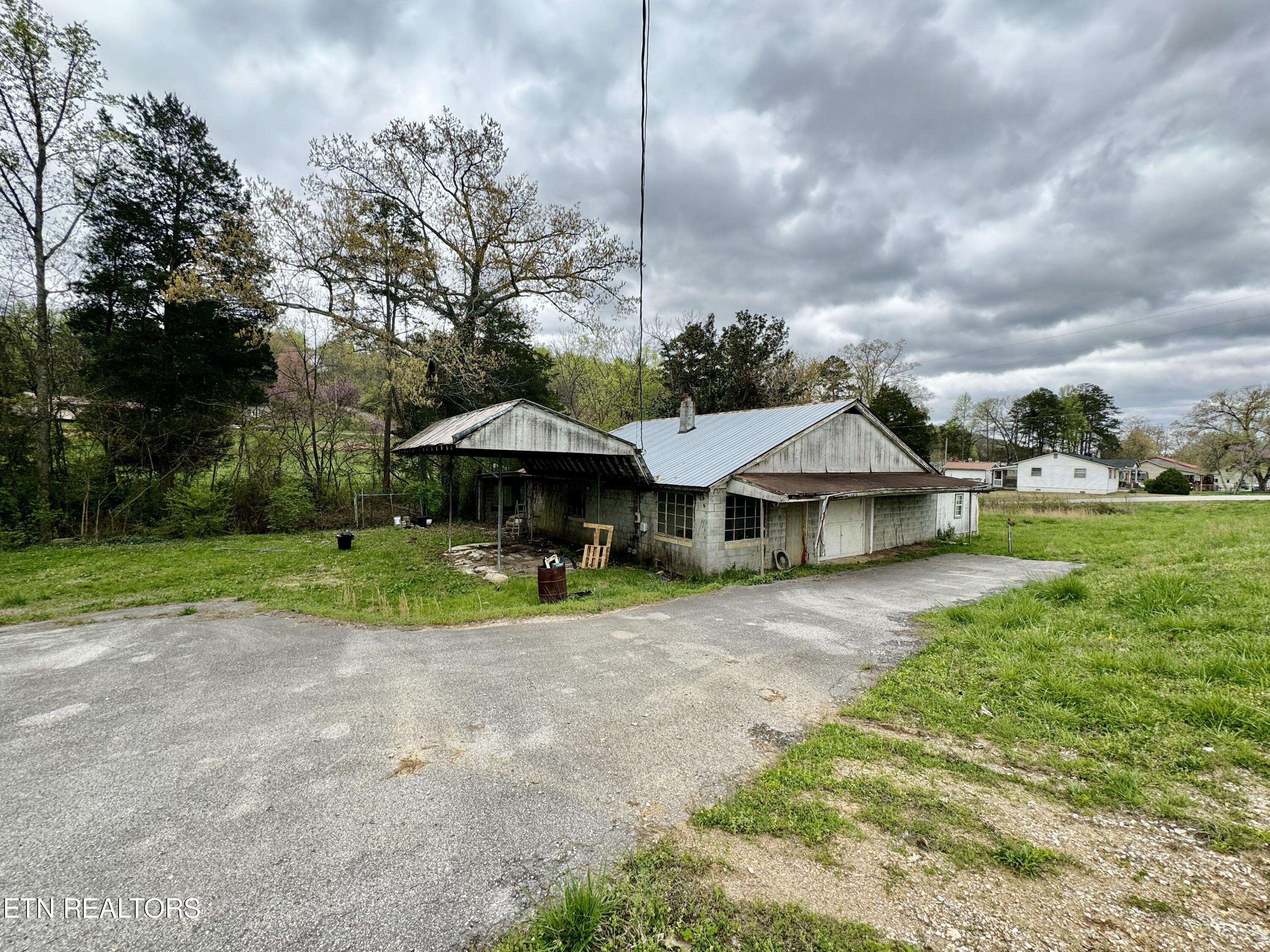 Kingston, TN 37763,706 Gallaher Rd