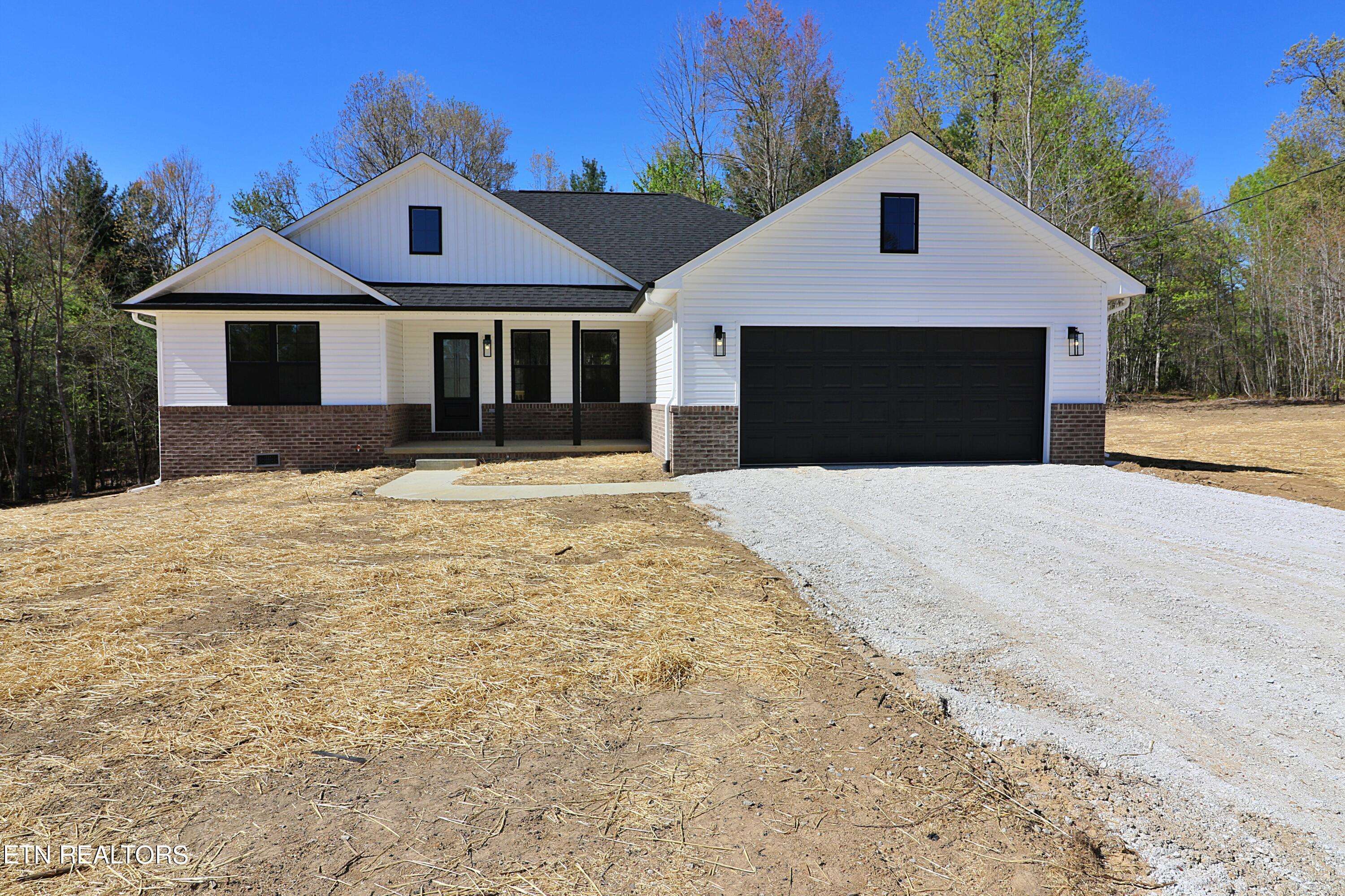 Oneida, TN 37841,600 Taylon LN