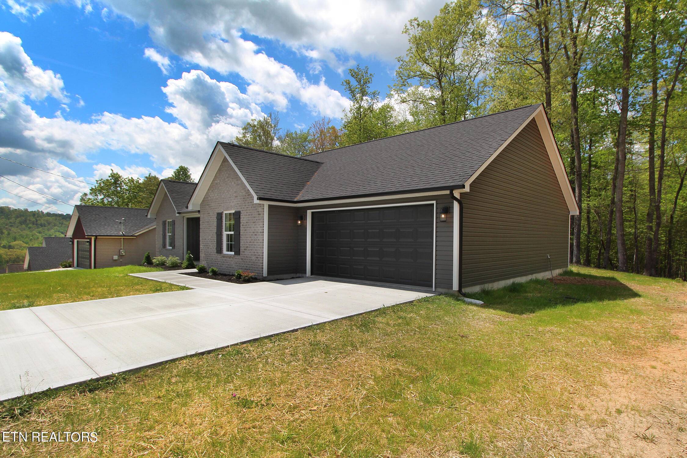 Maynardville, TN 37807,271 Covenant LN