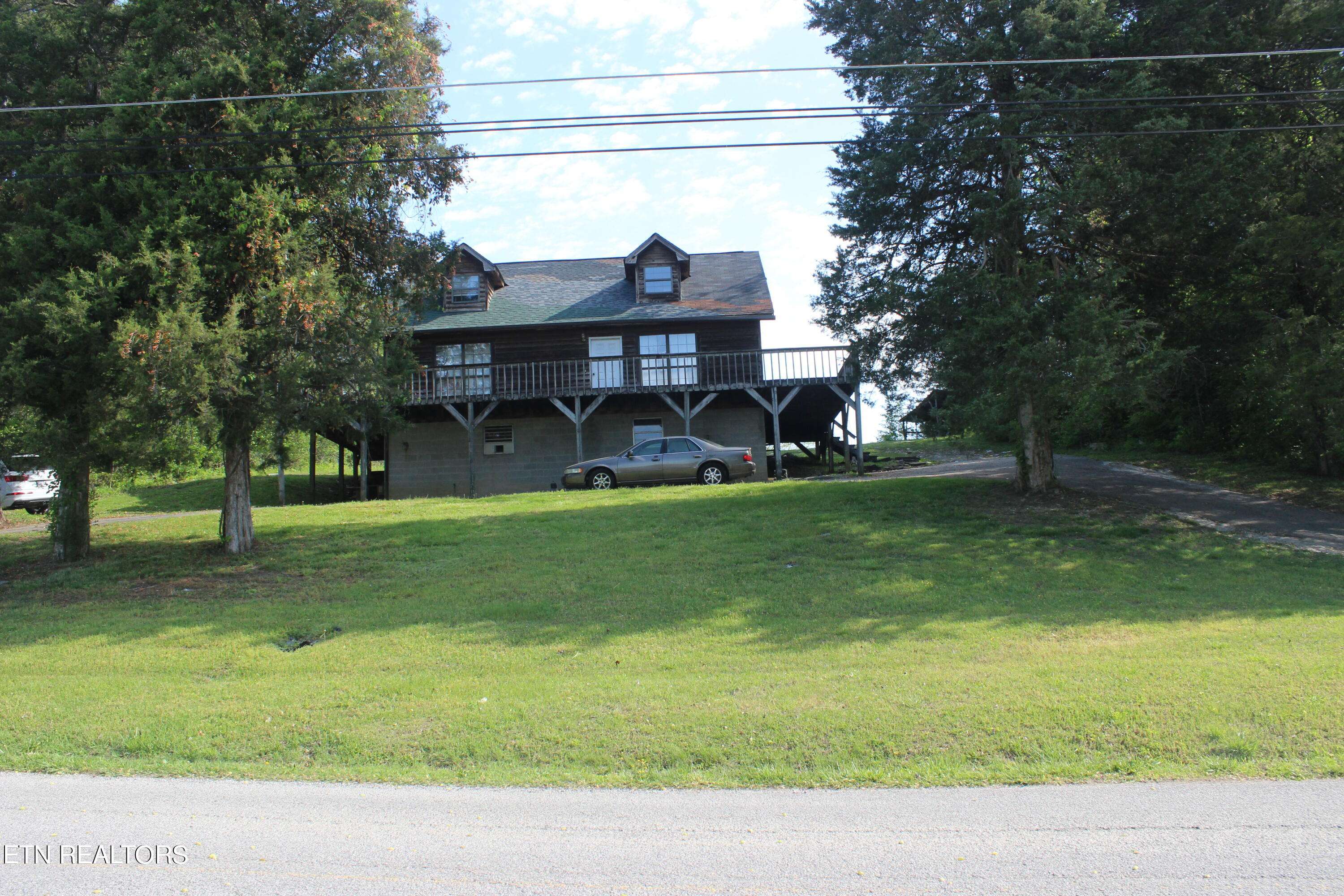 Jacksboro, TN 37757,537 Indian River Boat Dock Rd