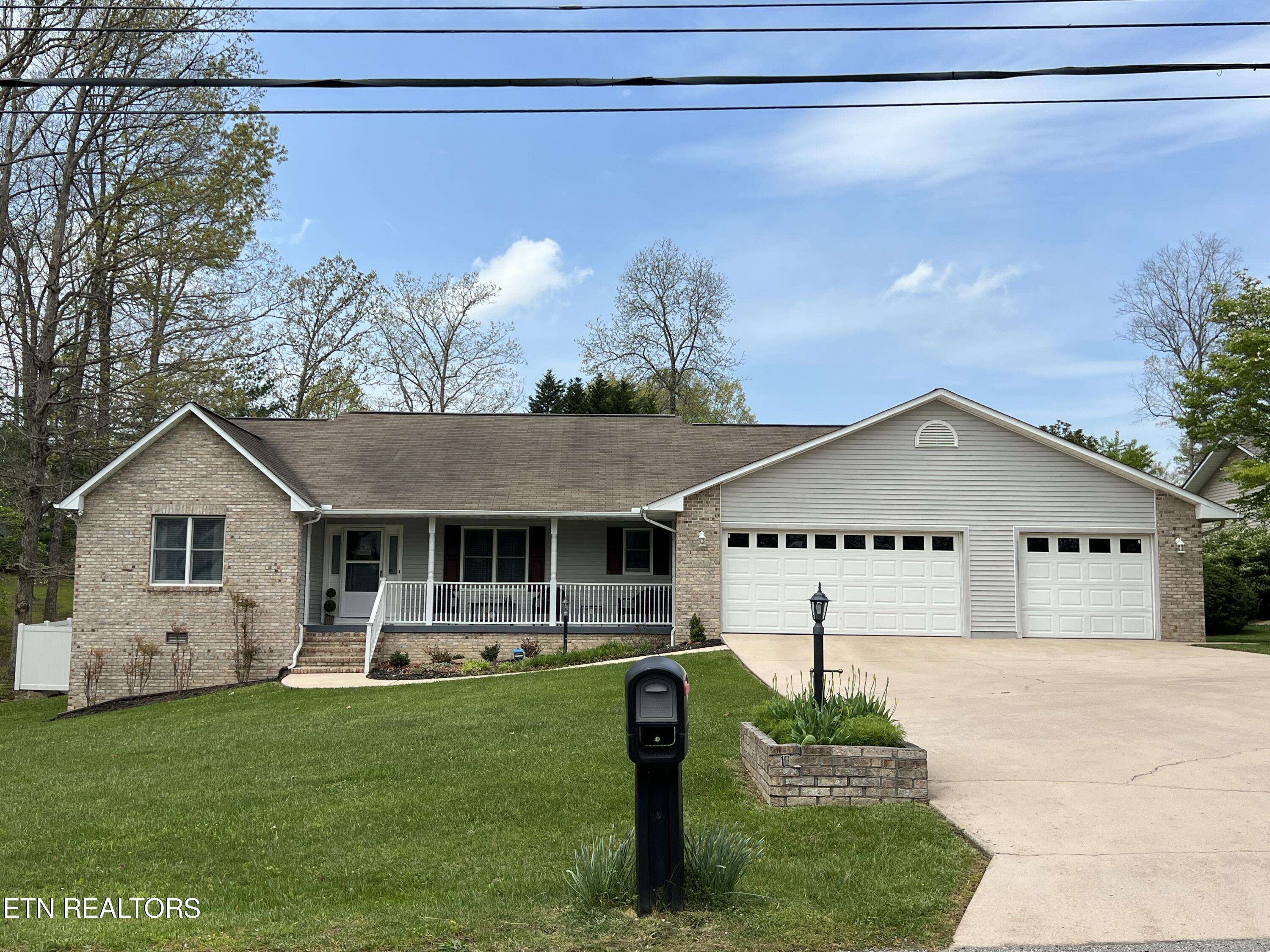 Crossville, TN 38571,399 Kings Row